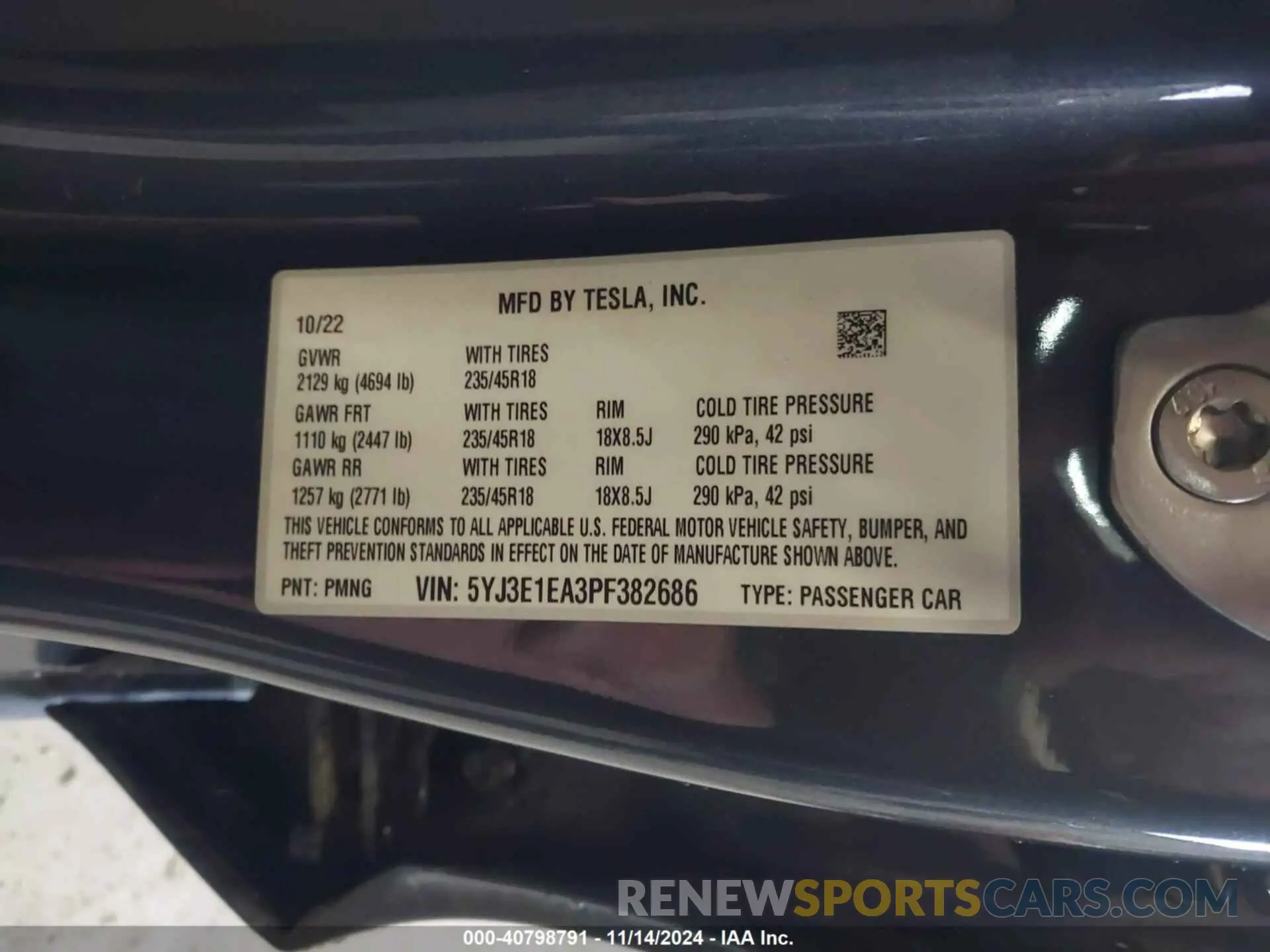 9 Photograph of a damaged car 5YJ3E1EA3PF382686 TESLA MODEL 3 2023