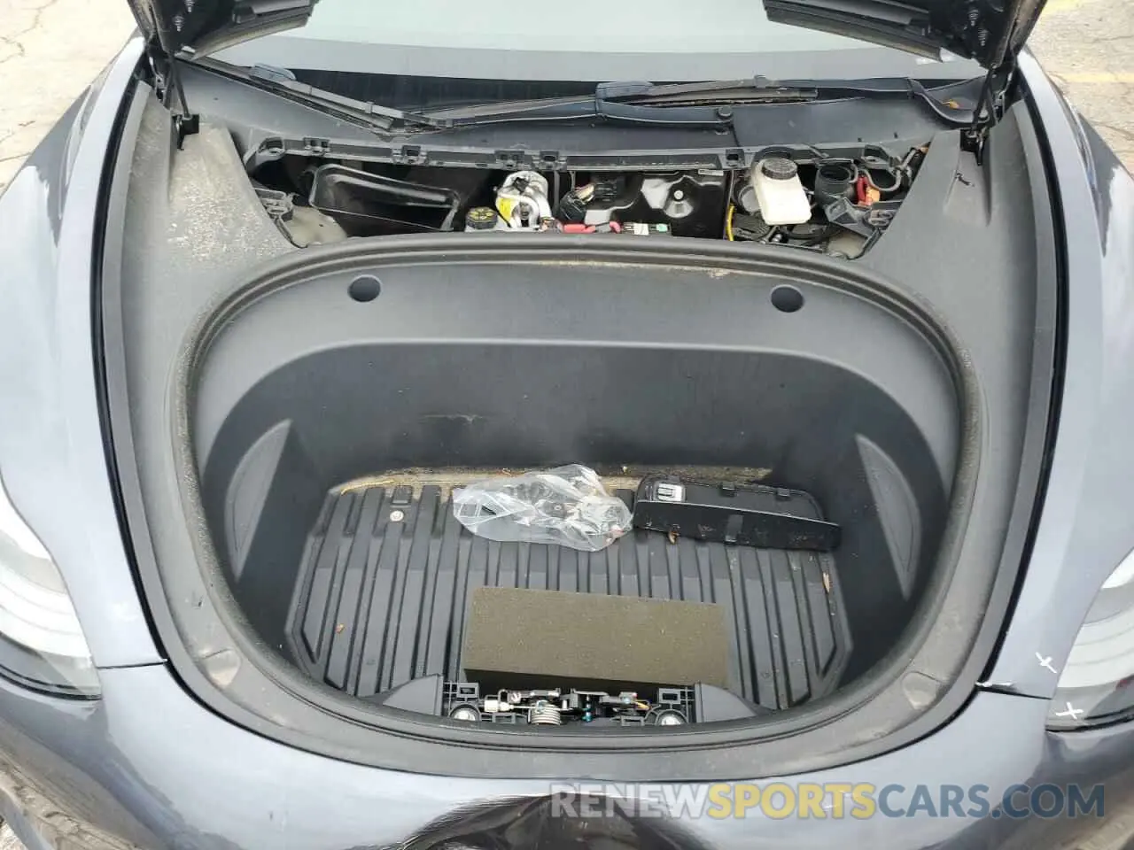 11 Photograph of a damaged car 5YJ3E1EA3PF395258 TESLA MODEL 3 2023