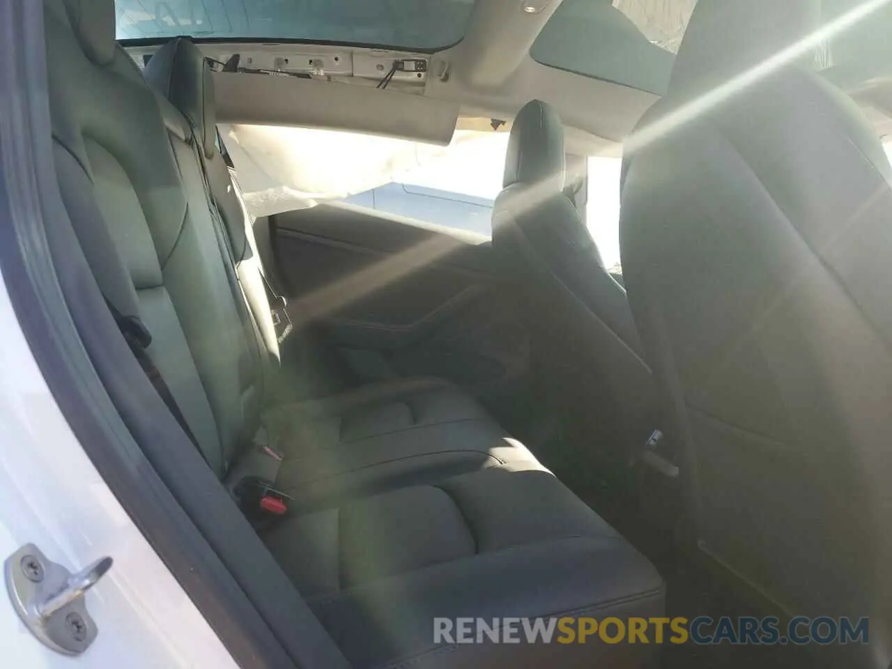 10 Photograph of a damaged car 5YJ3E1EA3PF409384 TESLA MODEL 3 2023