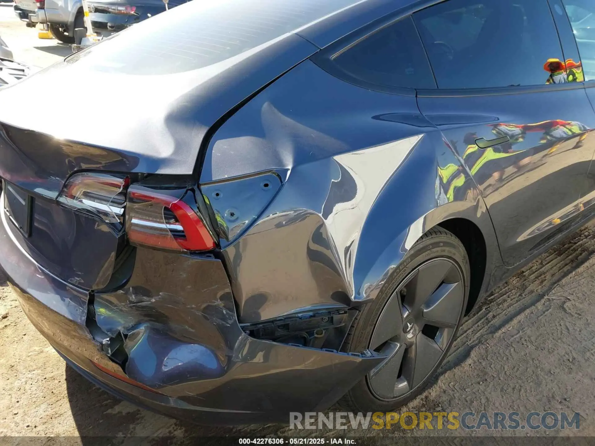 6 Photograph of a damaged car 5YJ3E1EA3PF412267 TESLA MODEL 3 2023