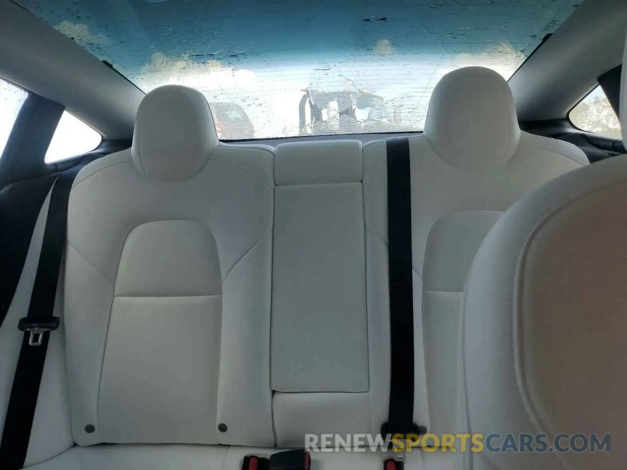 10 Photograph of a damaged car 5YJ3E1EA3PF414763 TESLA MODEL 3 2023