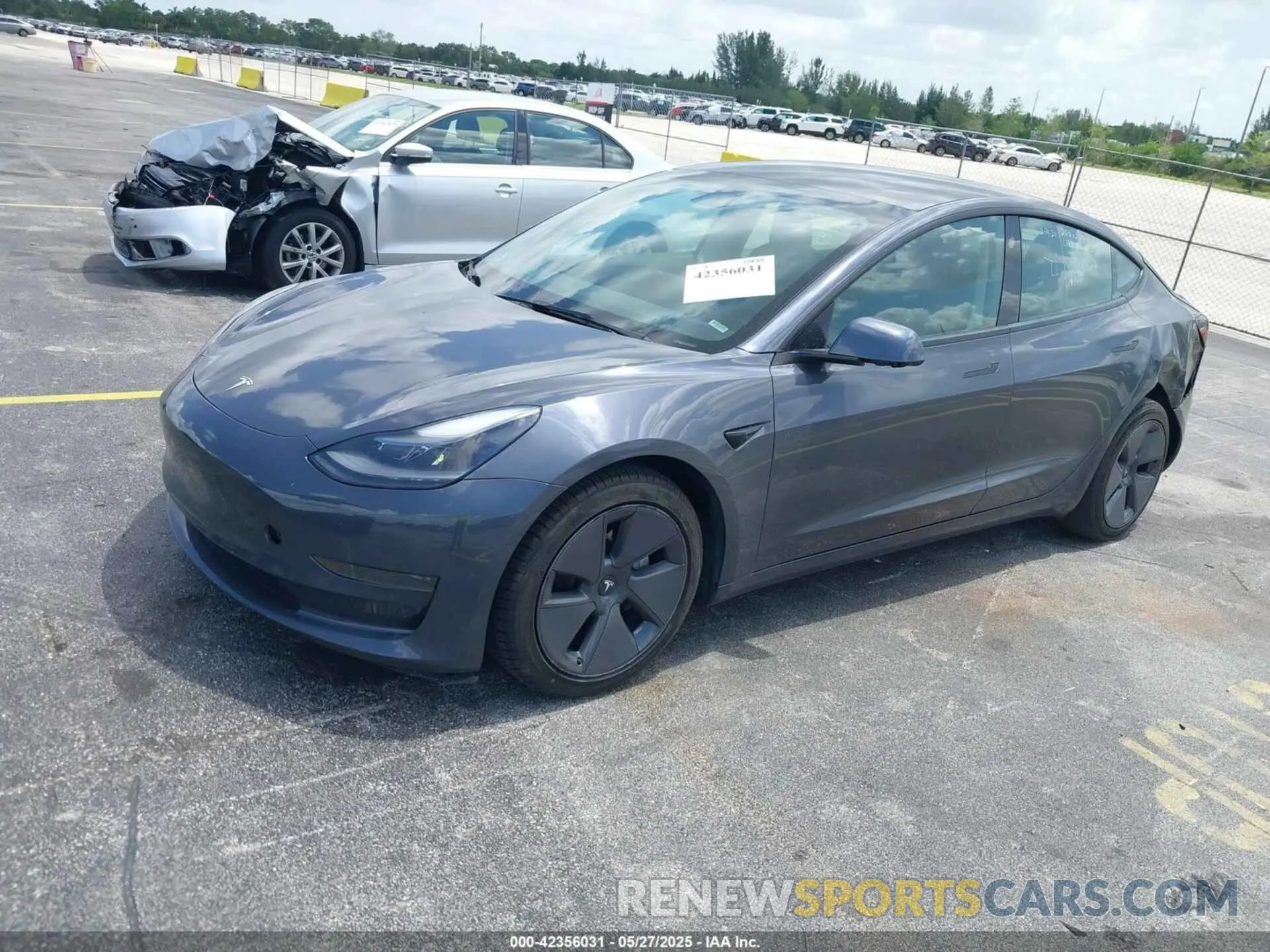 2 Photograph of a damaged car 5YJ3E1EA3PF435158 TESLA MODEL 3 2023