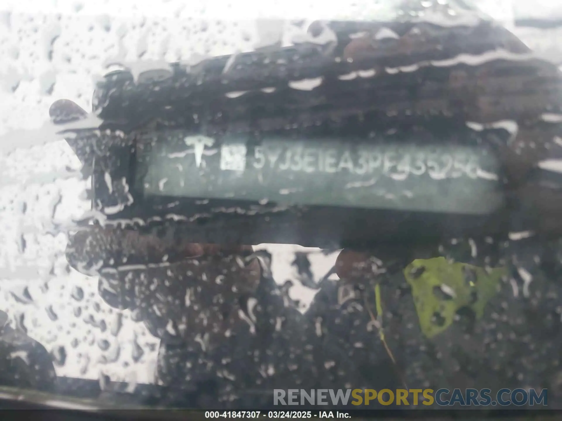 9 Photograph of a damaged car 5YJ3E1EA3PF435256 TESLA MODEL 3 2023