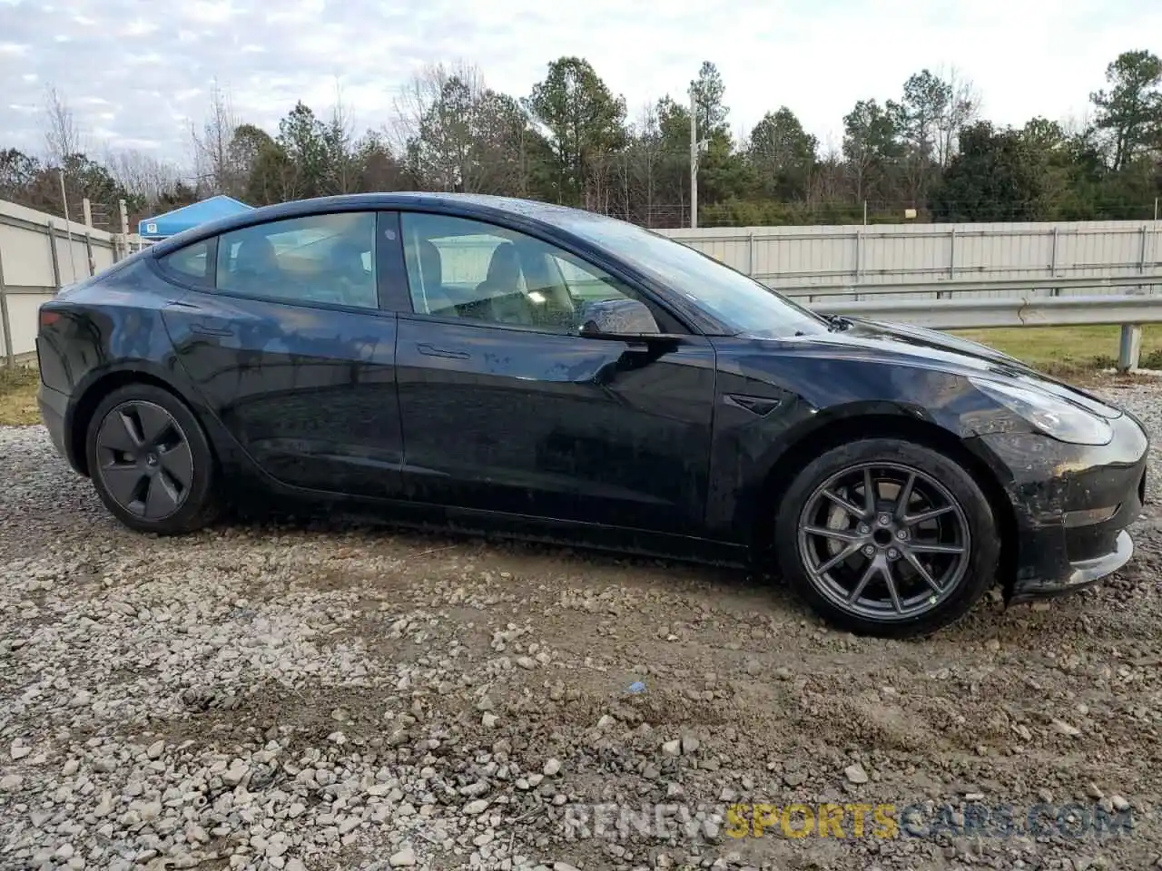 4 Photograph of a damaged car 5YJ3E1EA3PF449996 TESLA MODEL 3 2023