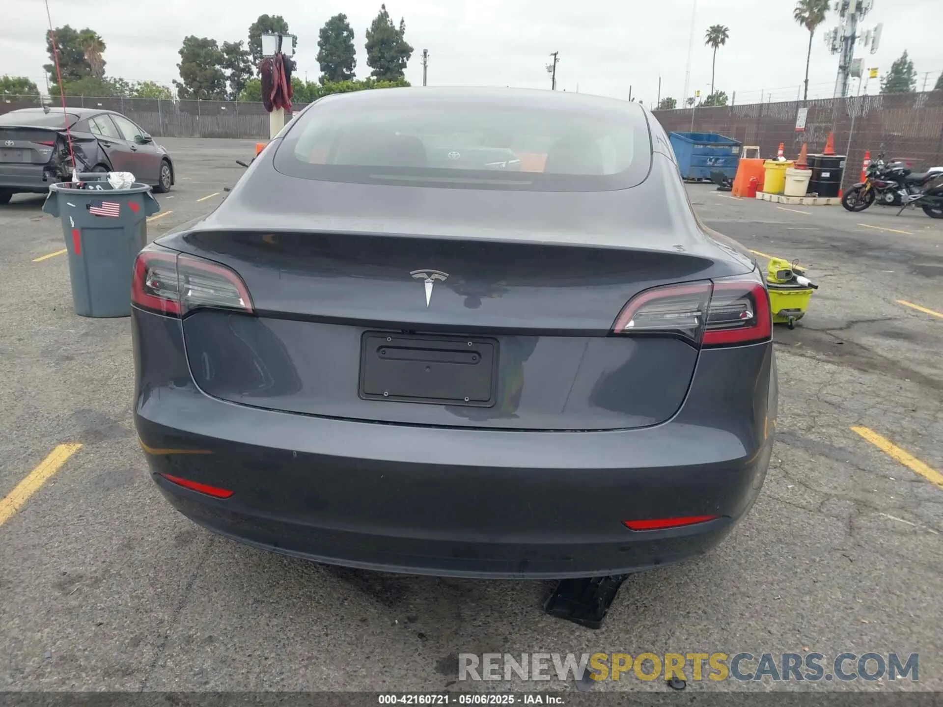 15 Photograph of a damaged car 5YJ3E1EA3PF463686 TESLA MODEL 3 2023