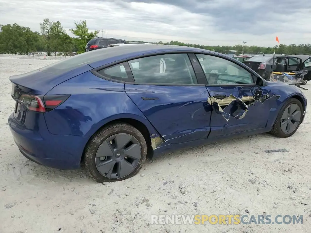 3 Photograph of a damaged car 5YJ3E1EA3PF474350 TESLA MODEL 3 2023