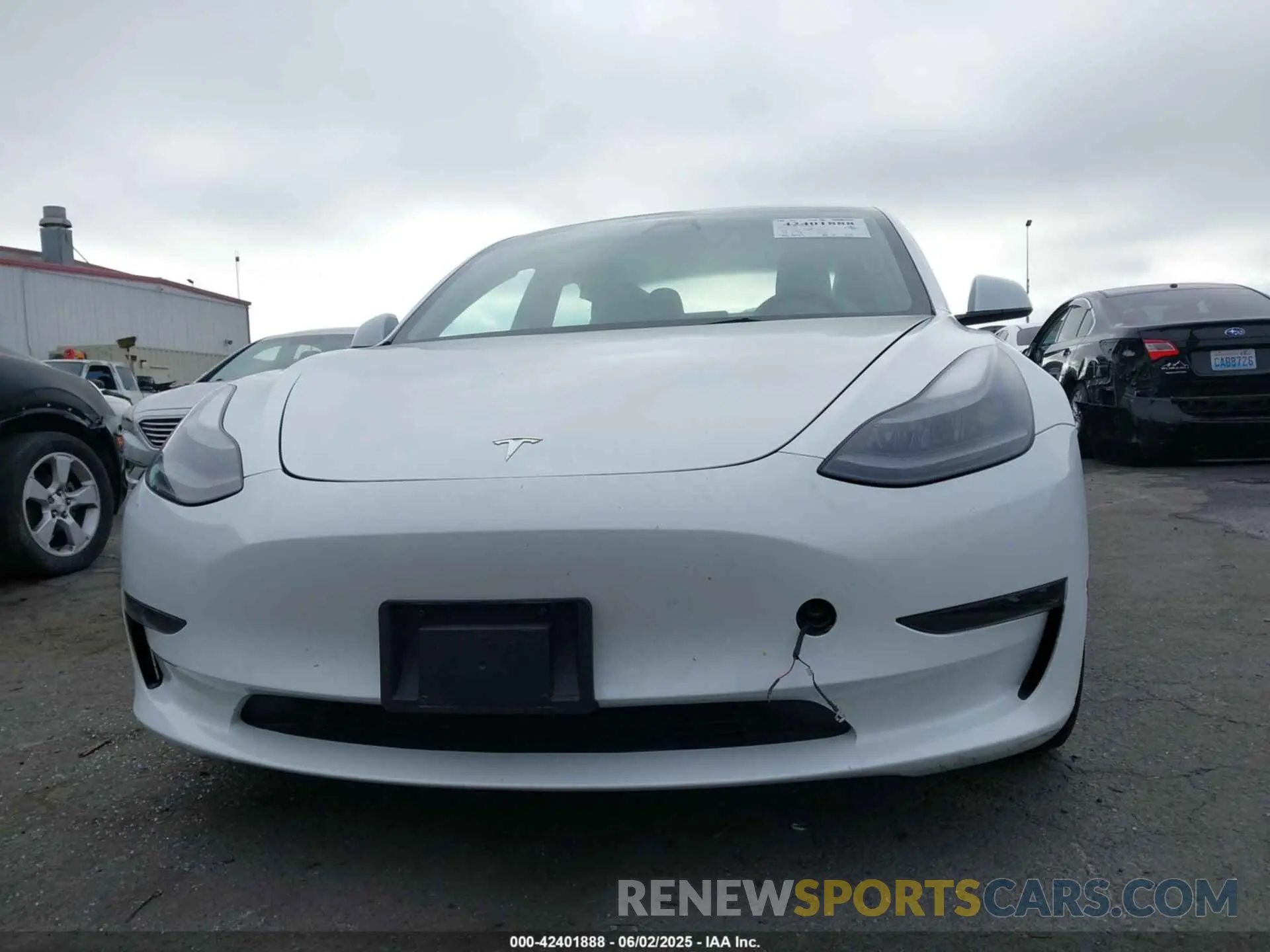11 Photograph of a damaged car 5YJ3E1EA3PF484277 TESLA MODEL 3 2023