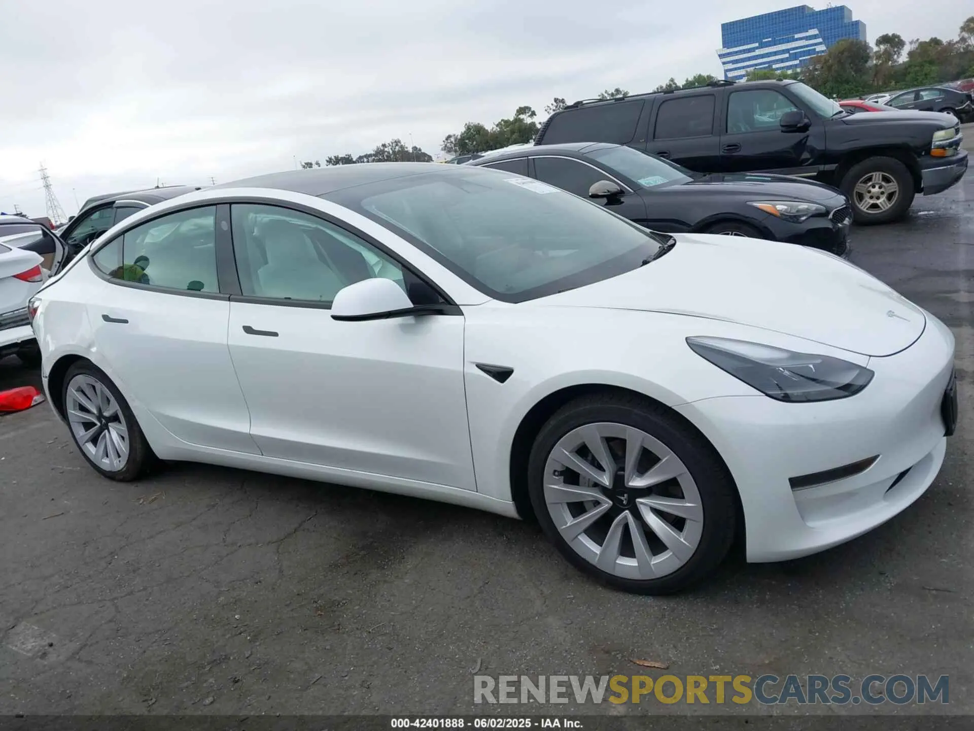 12 Photograph of a damaged car 5YJ3E1EA3PF484277 TESLA MODEL 3 2023