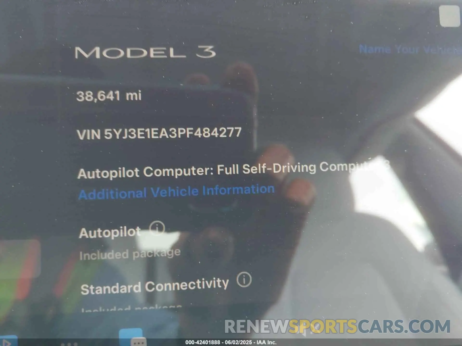 14 Photograph of a damaged car 5YJ3E1EA3PF484277 TESLA MODEL 3 2023