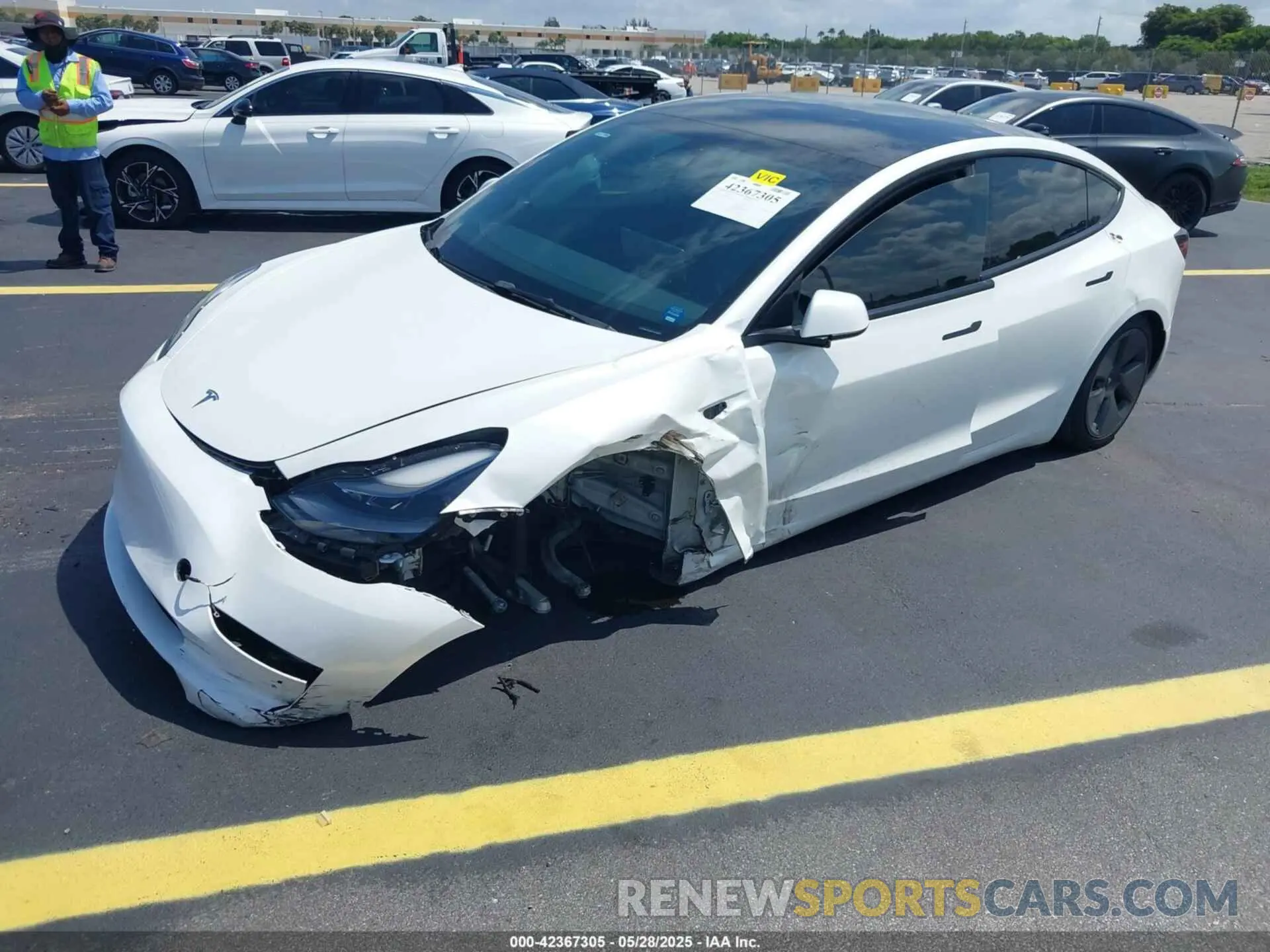 2 Photograph of a damaged car 5YJ3E1EA3PF489477 TESLA MODEL 3 2023