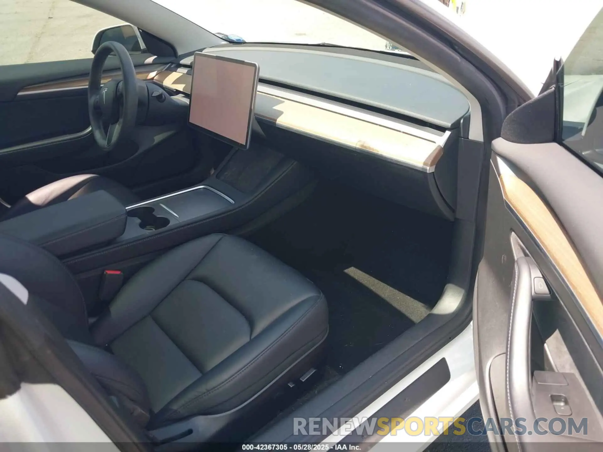 5 Photograph of a damaged car 5YJ3E1EA3PF489477 TESLA MODEL 3 2023