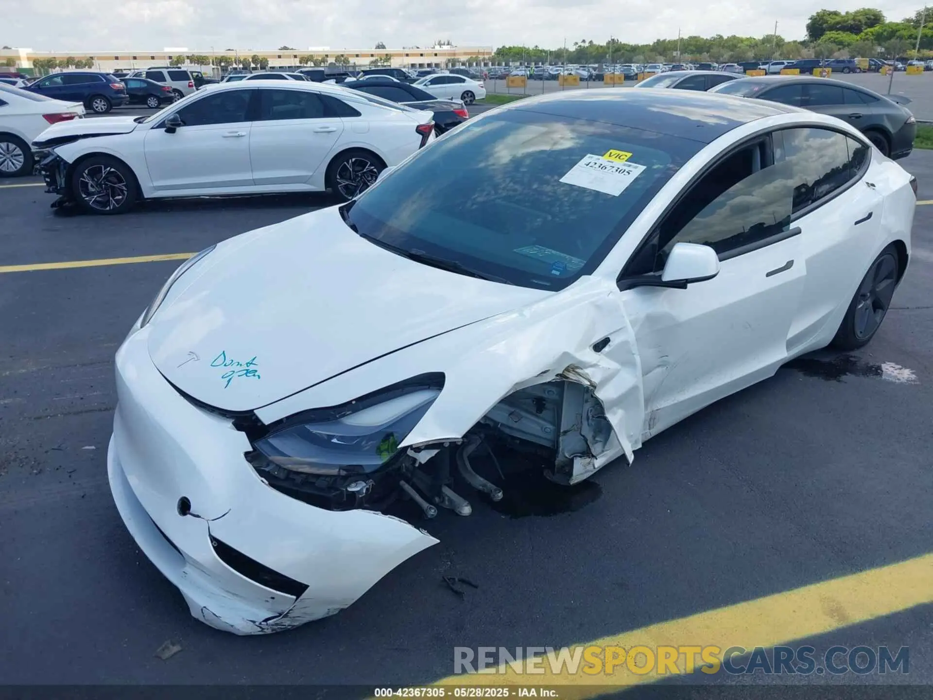 6 Photograph of a damaged car 5YJ3E1EA3PF489477 TESLA MODEL 3 2023