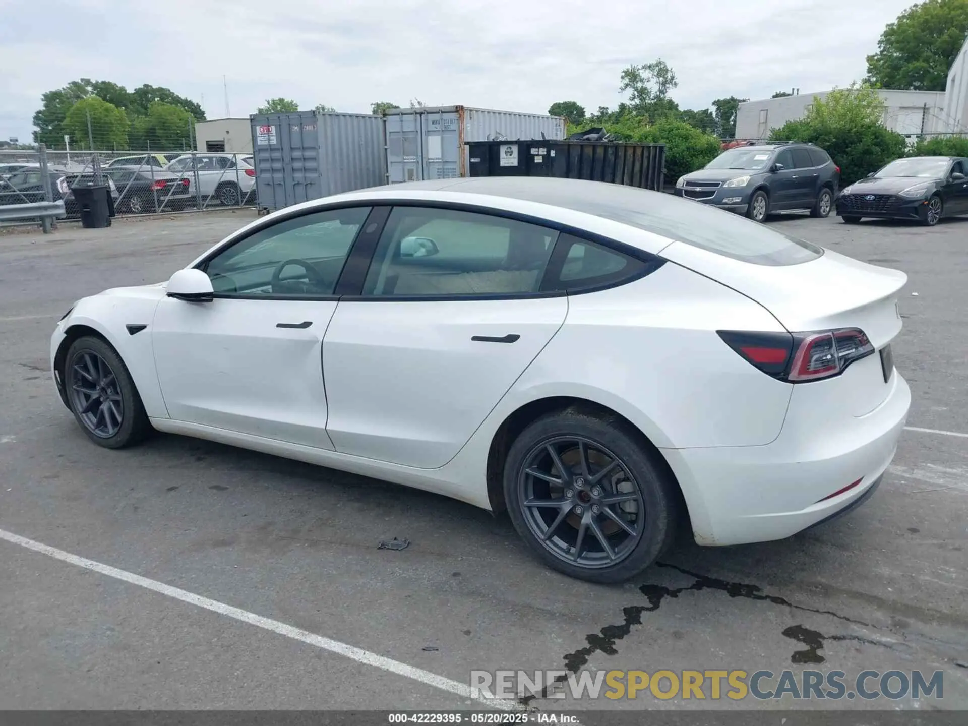 10 Photograph of a damaged car 5YJ3E1EA3PF556644 TESLA MODEL 3 2023