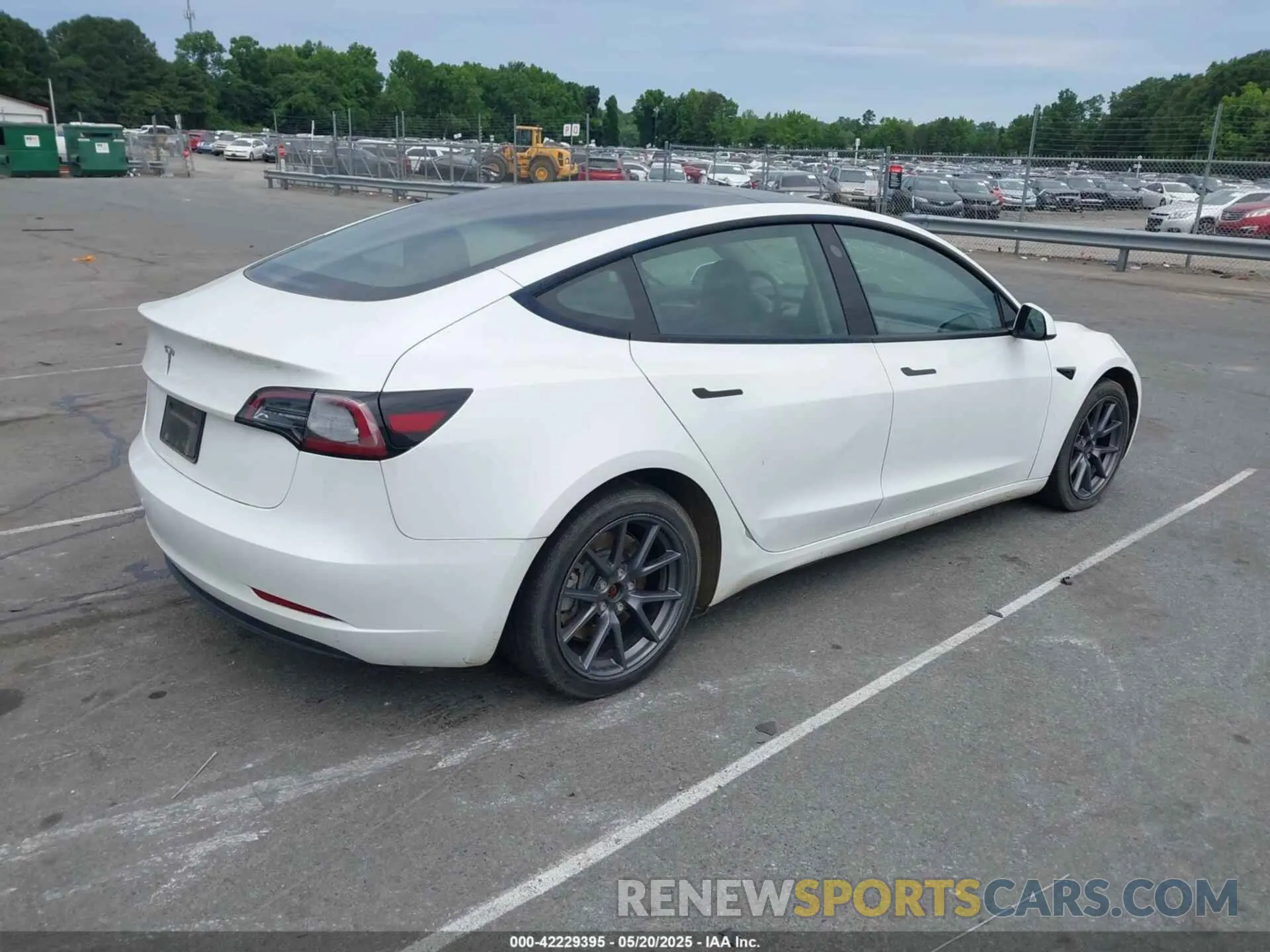4 Photograph of a damaged car 5YJ3E1EA3PF556644 TESLA MODEL 3 2023