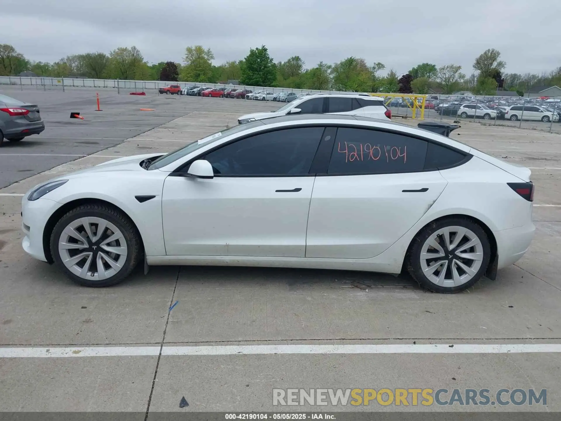 15 Photograph of a damaged car 5YJ3E1EA3PF563240 TESLA MODEL 3 2023