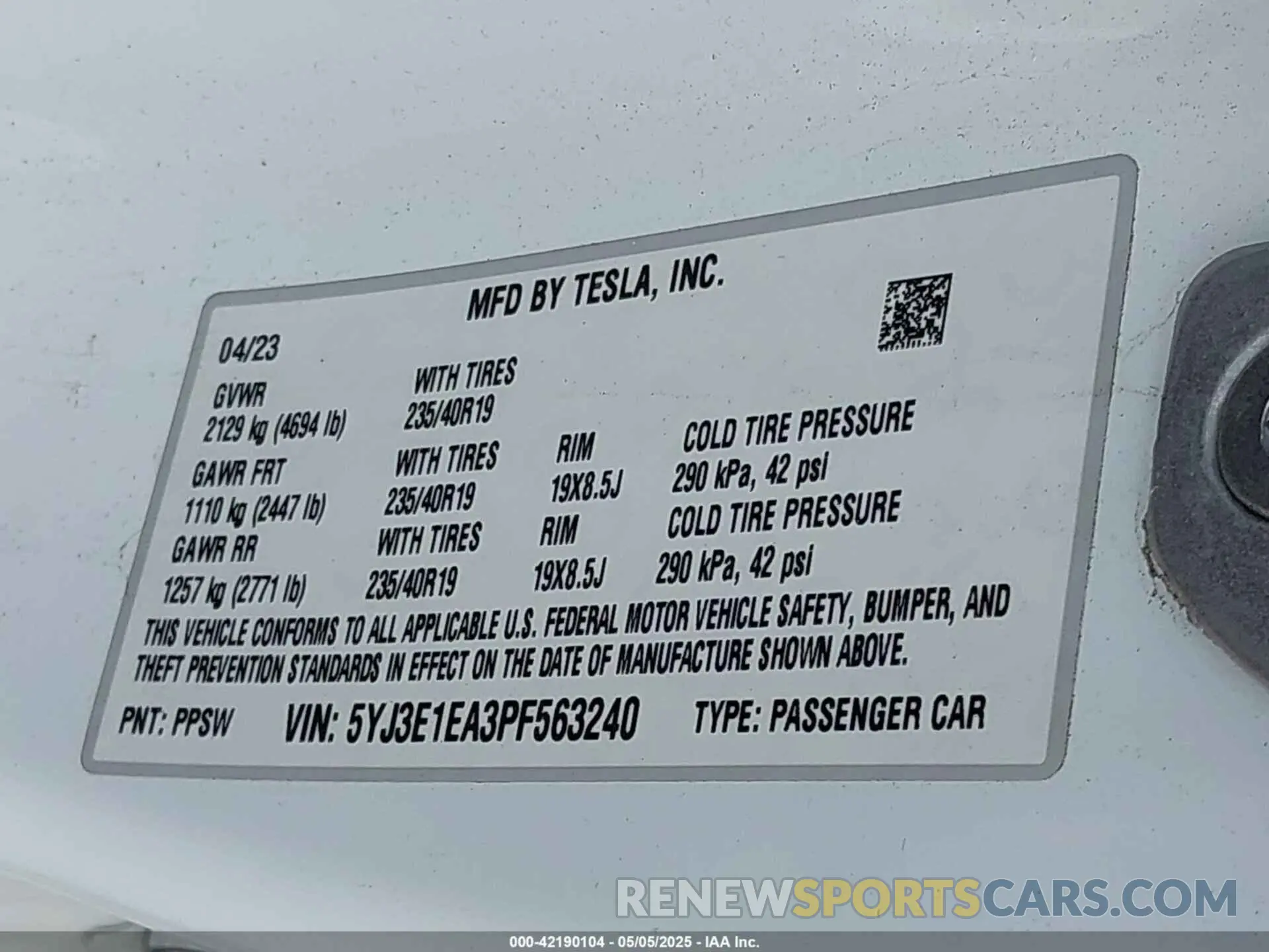 9 Photograph of a damaged car 5YJ3E1EA3PF563240 TESLA MODEL 3 2023