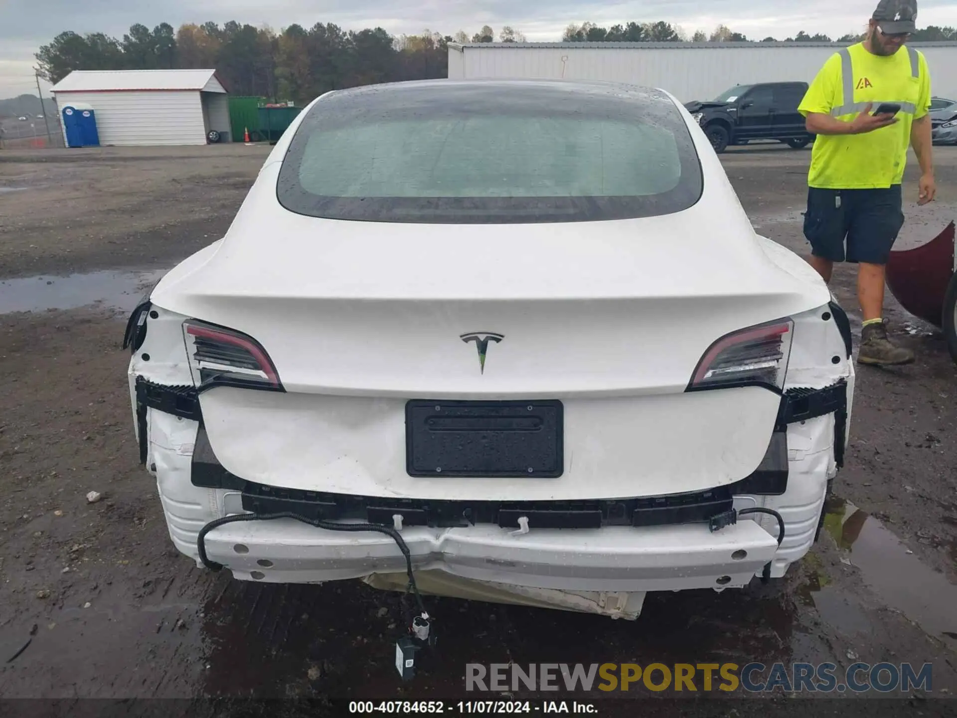 16 Photograph of a damaged car 5YJ3E1EA3PF563707 TESLA MODEL 3 2023