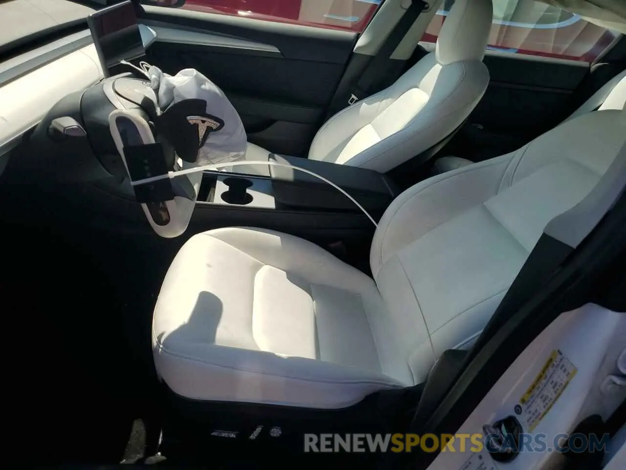7 Photograph of a damaged car 5YJ3E1EA3PF569085 TESLA MODEL 3 2023