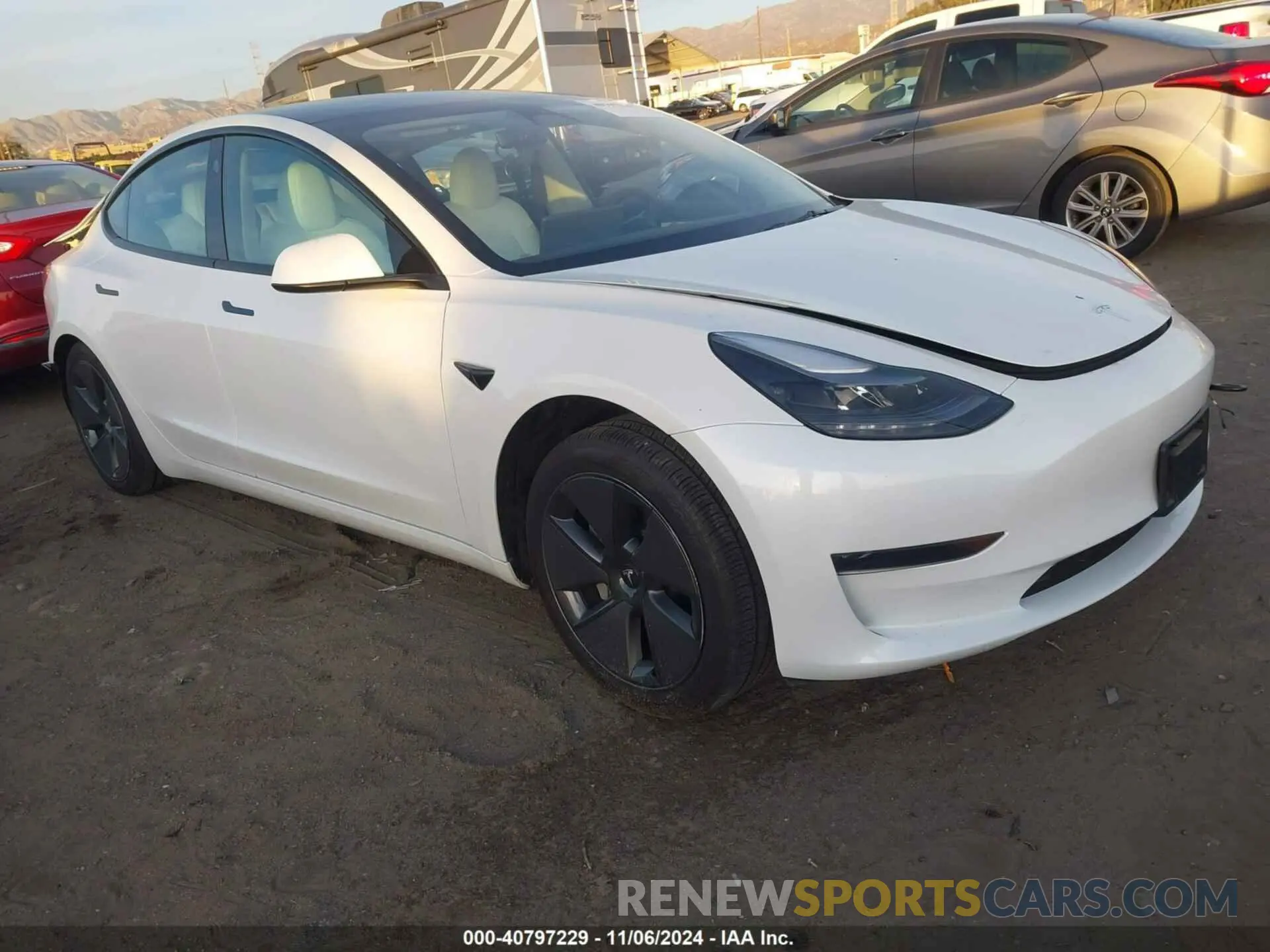 1 Photograph of a damaged car 5YJ3E1EA3PF573136 TESLA MODEL 3 2023