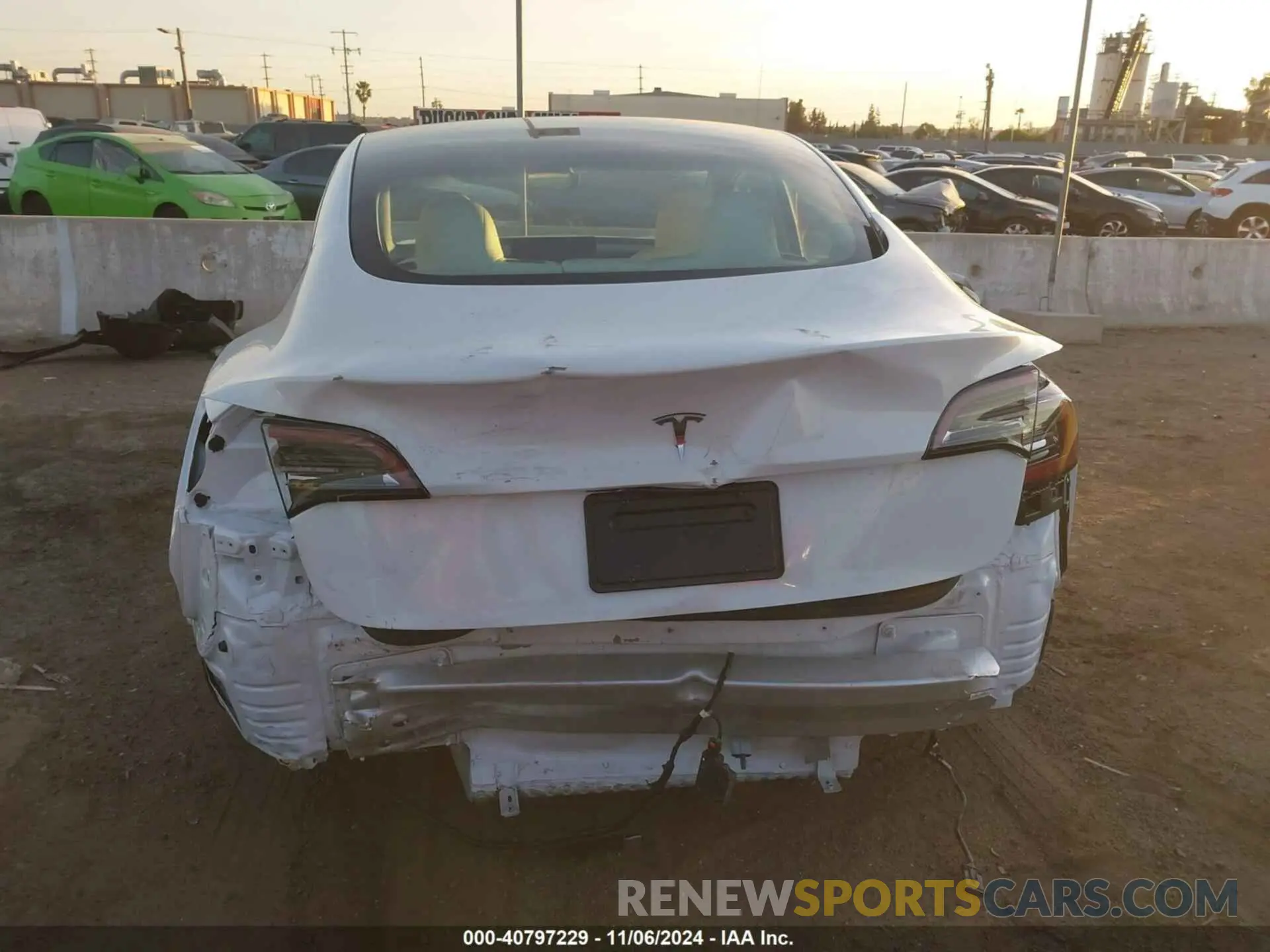 17 Photograph of a damaged car 5YJ3E1EA3PF573136 TESLA MODEL 3 2023