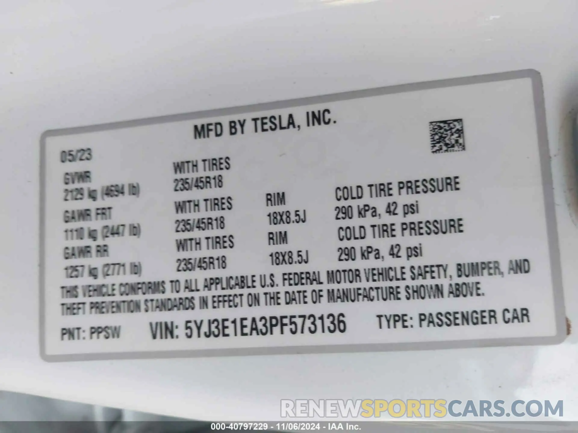 9 Photograph of a damaged car 5YJ3E1EA3PF573136 TESLA MODEL 3 2023