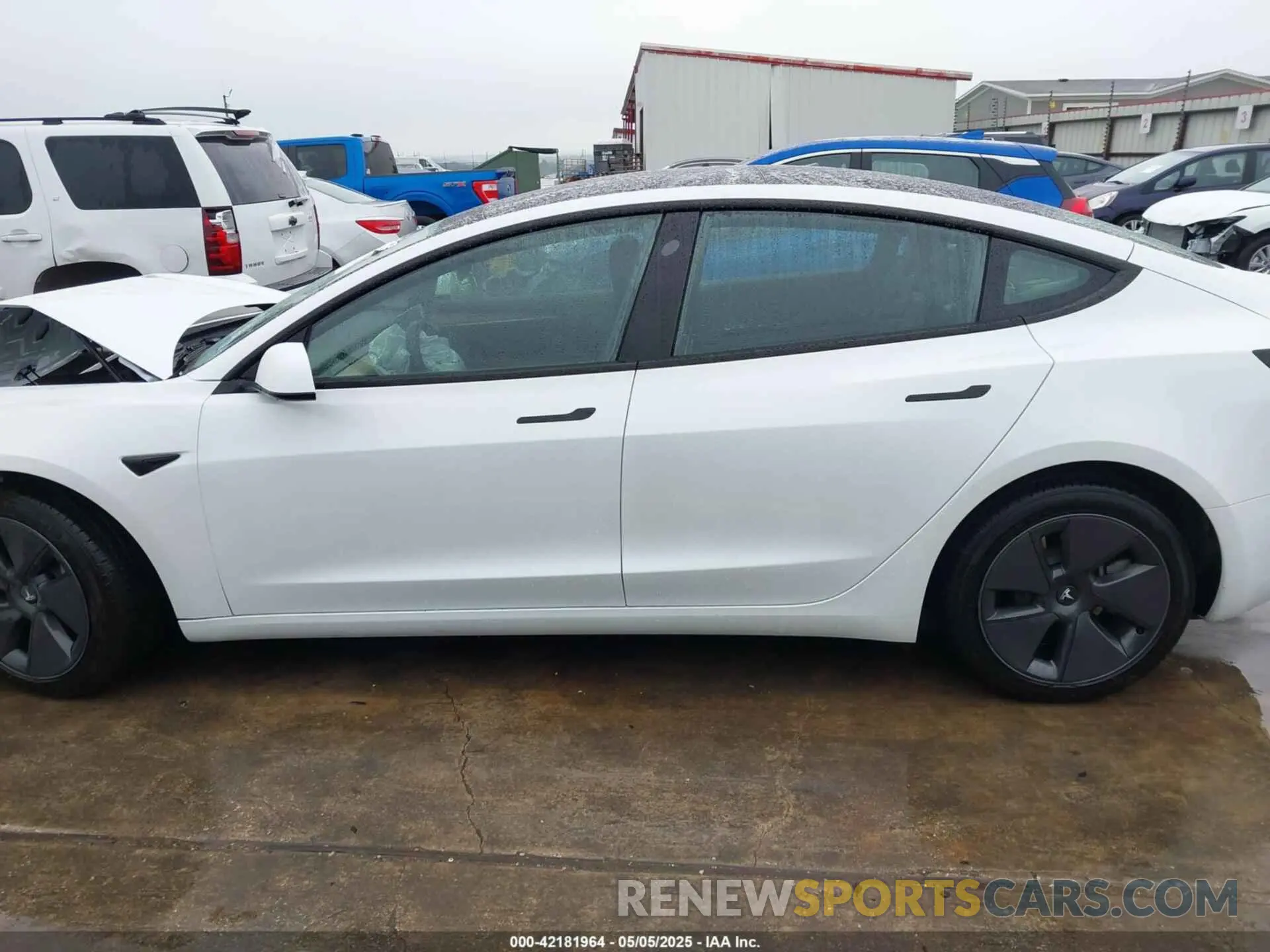 13 Photograph of a damaged car 5YJ3E1EA3PF604076 TESLA MODEL 3 2023