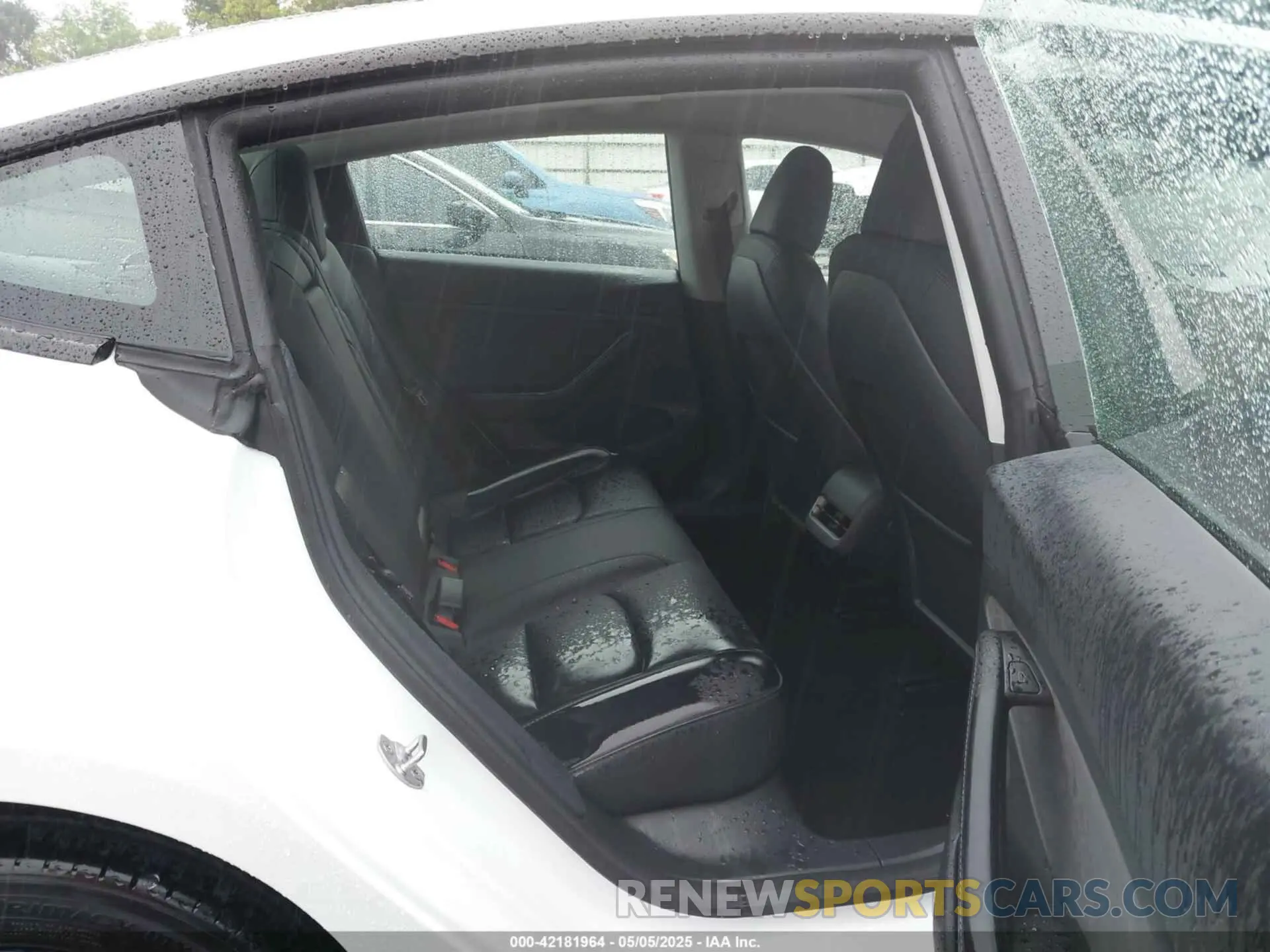 8 Photograph of a damaged car 5YJ3E1EA3PF604076 TESLA MODEL 3 2023