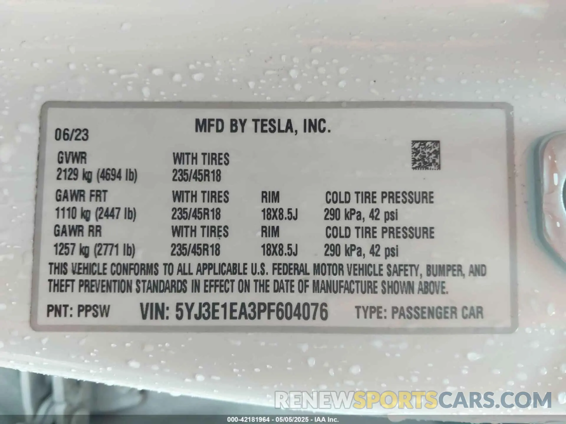 9 Photograph of a damaged car 5YJ3E1EA3PF604076 TESLA MODEL 3 2023