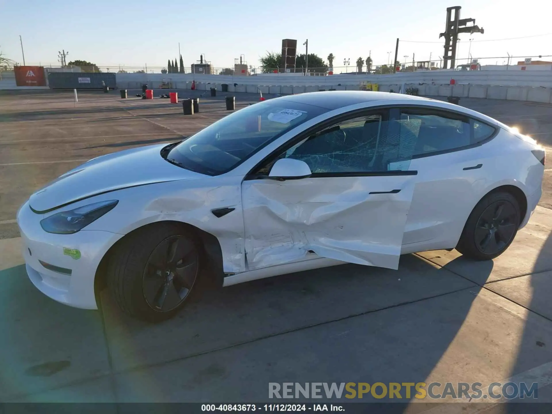 2 Photograph of a damaged car 5YJ3E1EA3PF605020 TESLA MODEL 3 2023