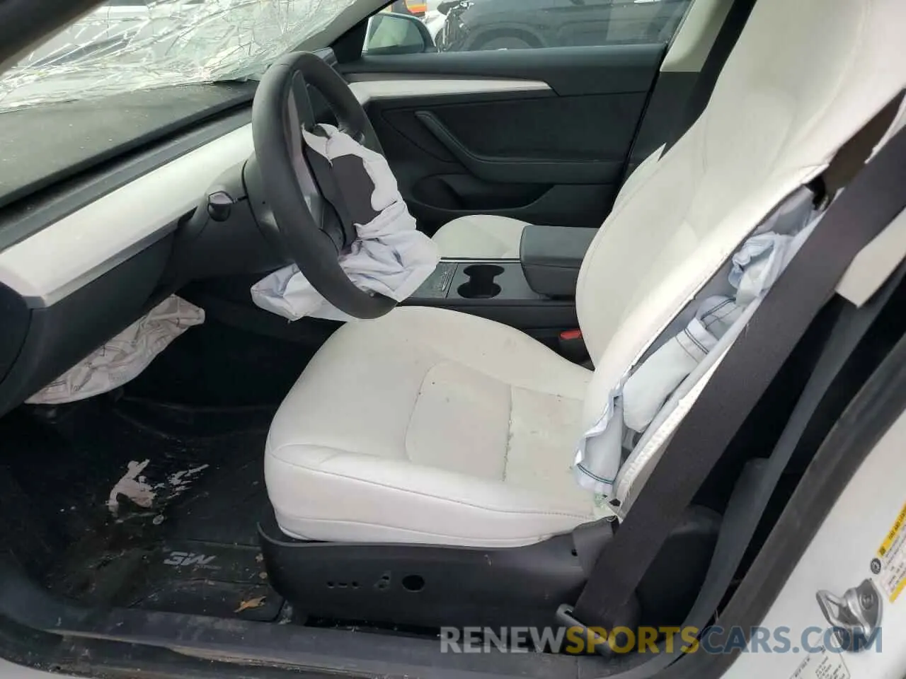 7 Photograph of a damaged car 5YJ3E1EA3PF607642 TESLA MODEL 3 2023