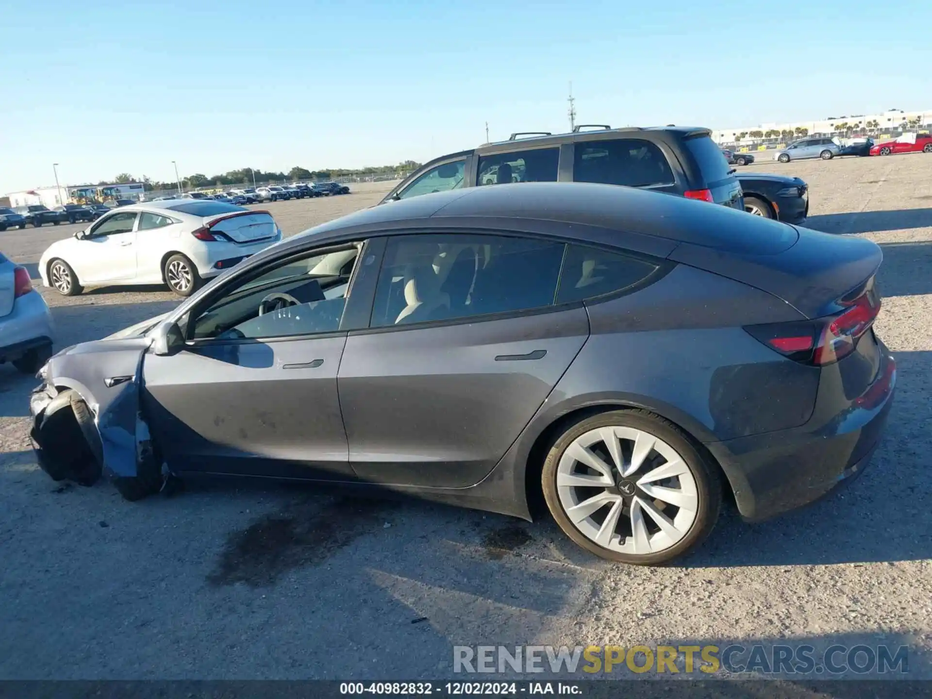 14 Photograph of a damaged car 5YJ3E1EA3PF621914 TESLA MODEL 3 2023