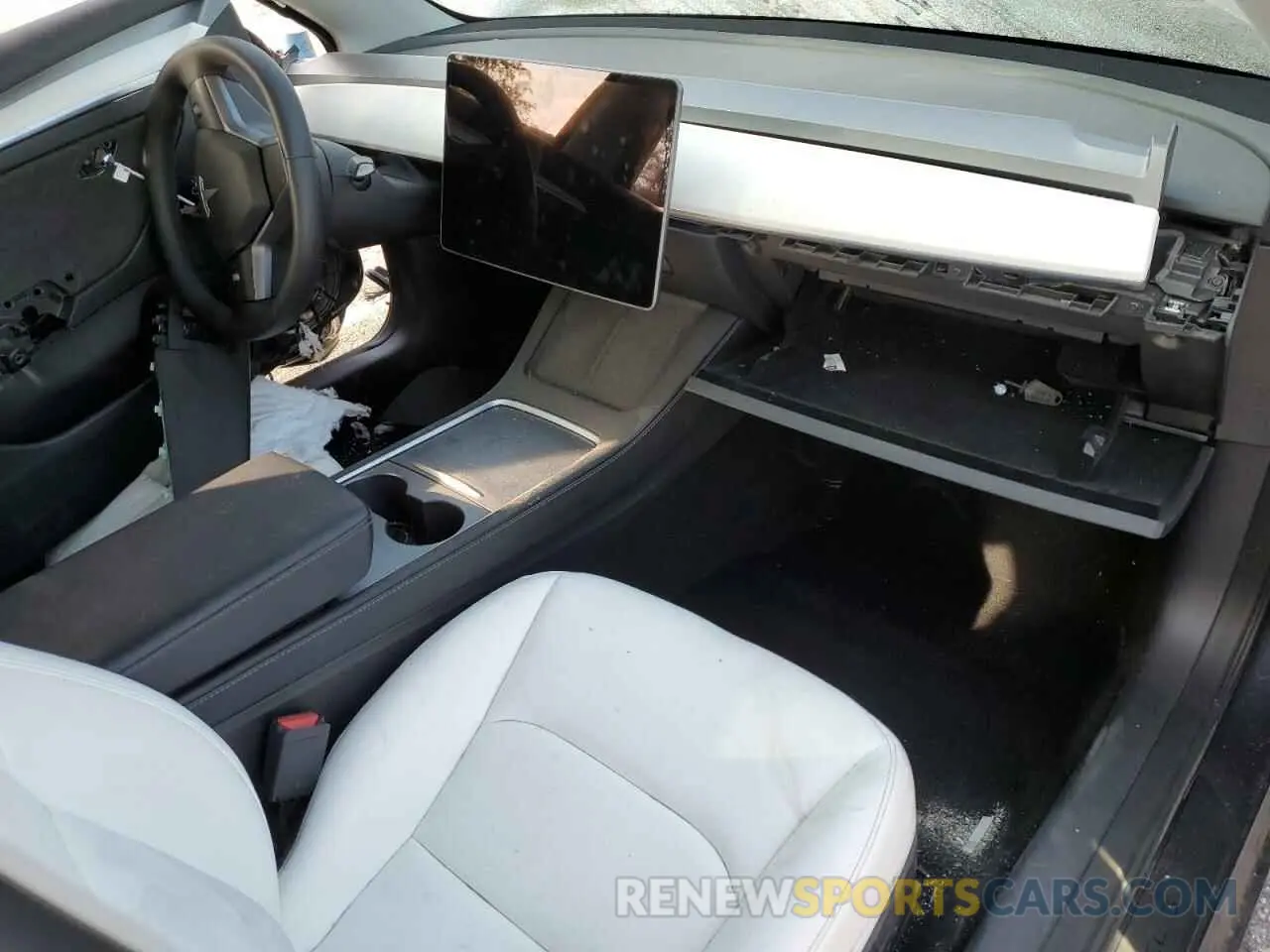 8 Photograph of a damaged car 5YJ3E1EA3PF638910 TESLA MODEL 3 2023