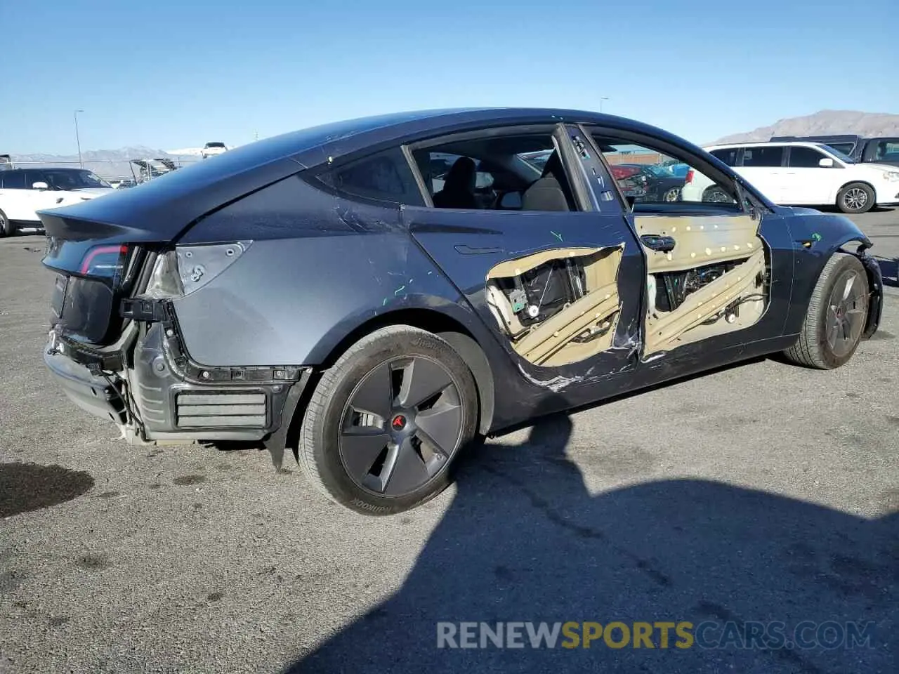 3 Photograph of a damaged car 5YJ3E1EA3PF639541 TESLA MODEL 3 2023