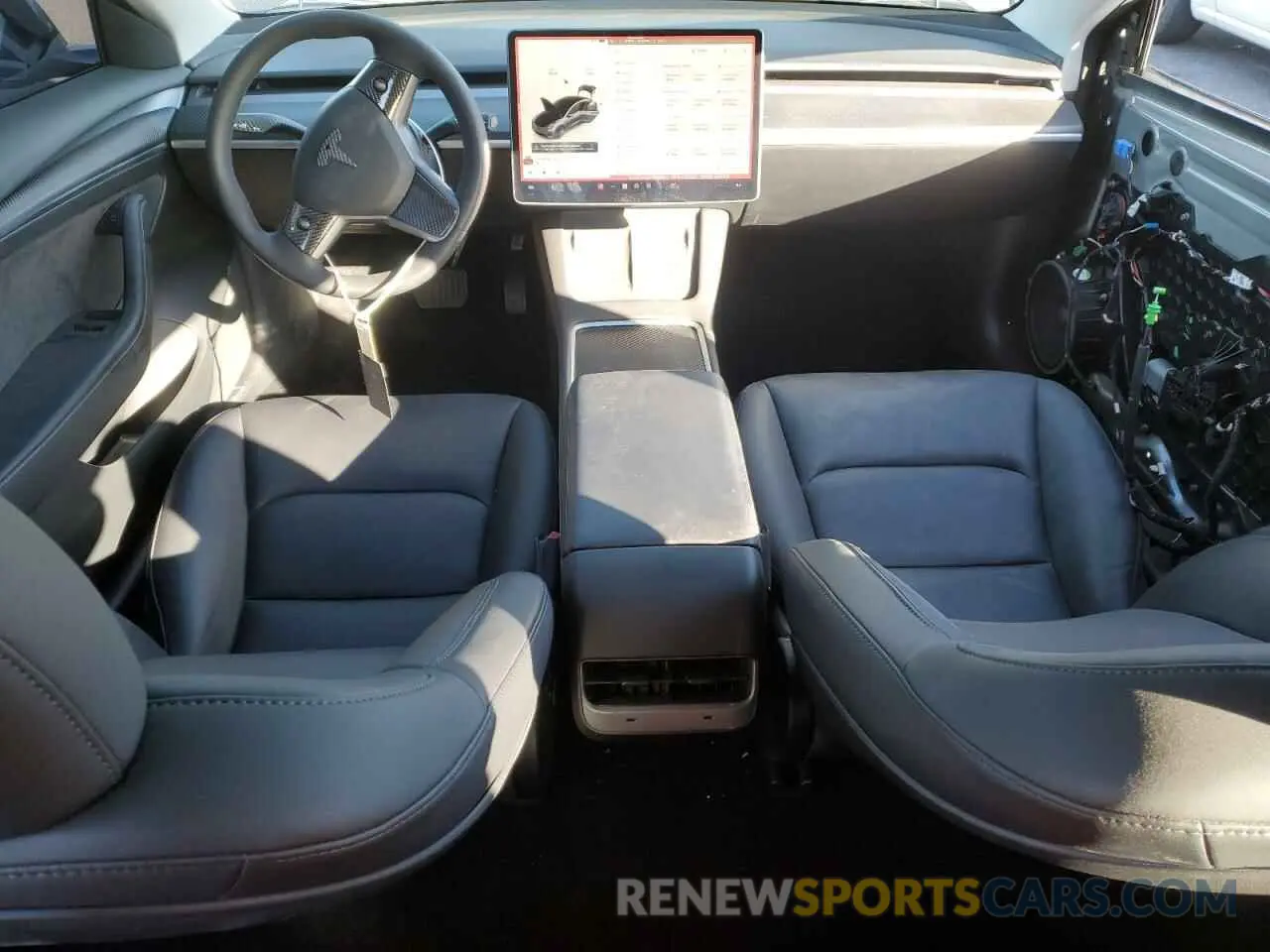 8 Photograph of a damaged car 5YJ3E1EA3PF639541 TESLA MODEL 3 2023