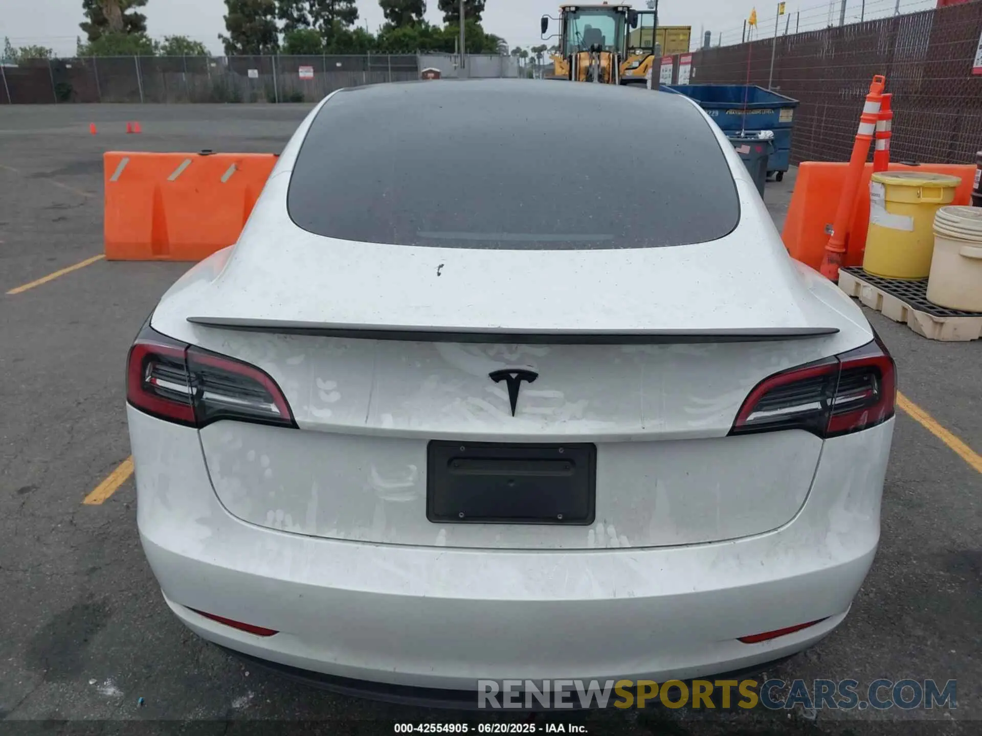 16 Photograph of a damaged car 5YJ3E1EA3PF641547 TESLA MODEL 3 2023