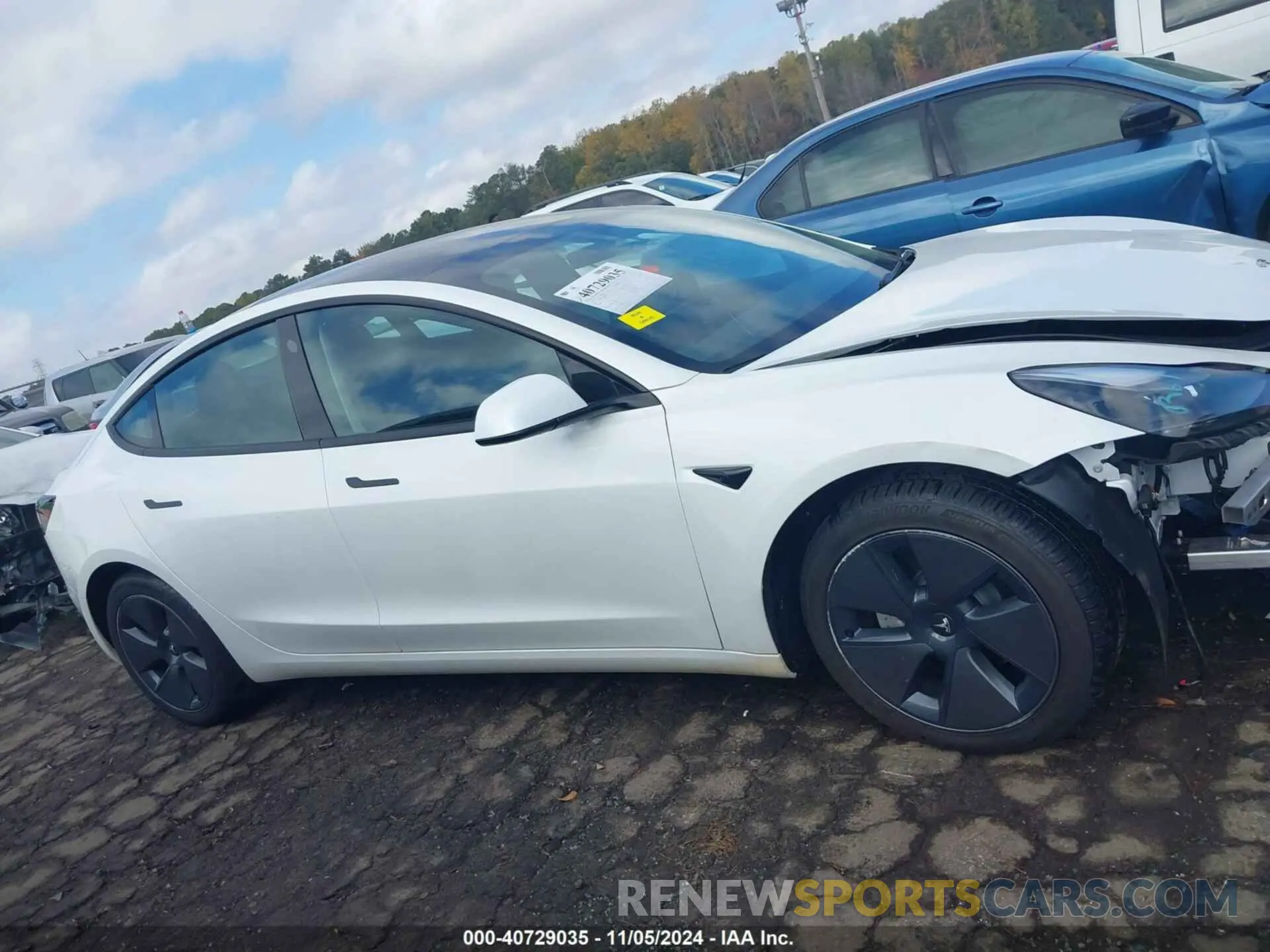 14 Photograph of a damaged car 5YJ3E1EA3PF658462 TESLA MODEL 3 2023