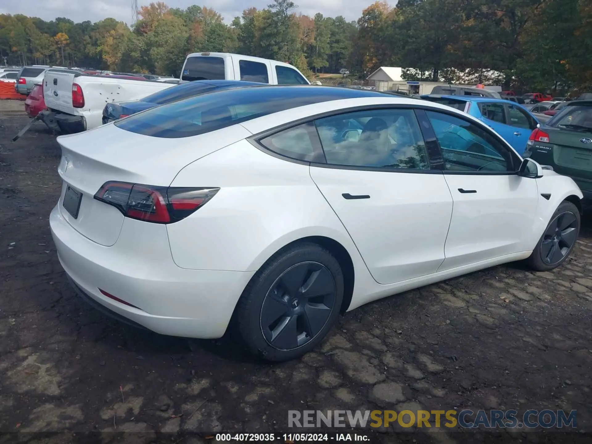 4 Photograph of a damaged car 5YJ3E1EA3PF658462 TESLA MODEL 3 2023