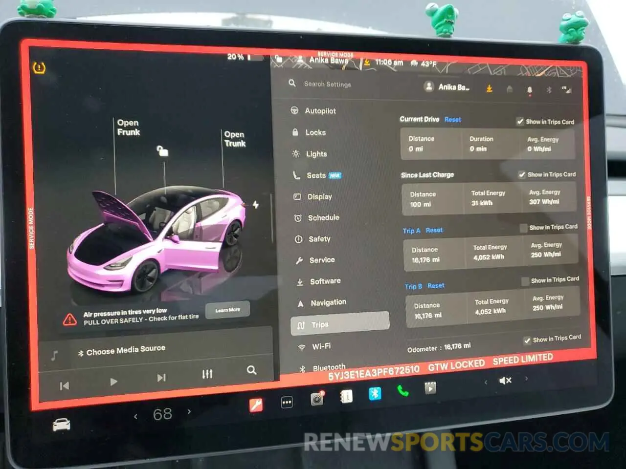 9 Photograph of a damaged car 5YJ3E1EA3PF672510 TESLA MODEL 3 2023