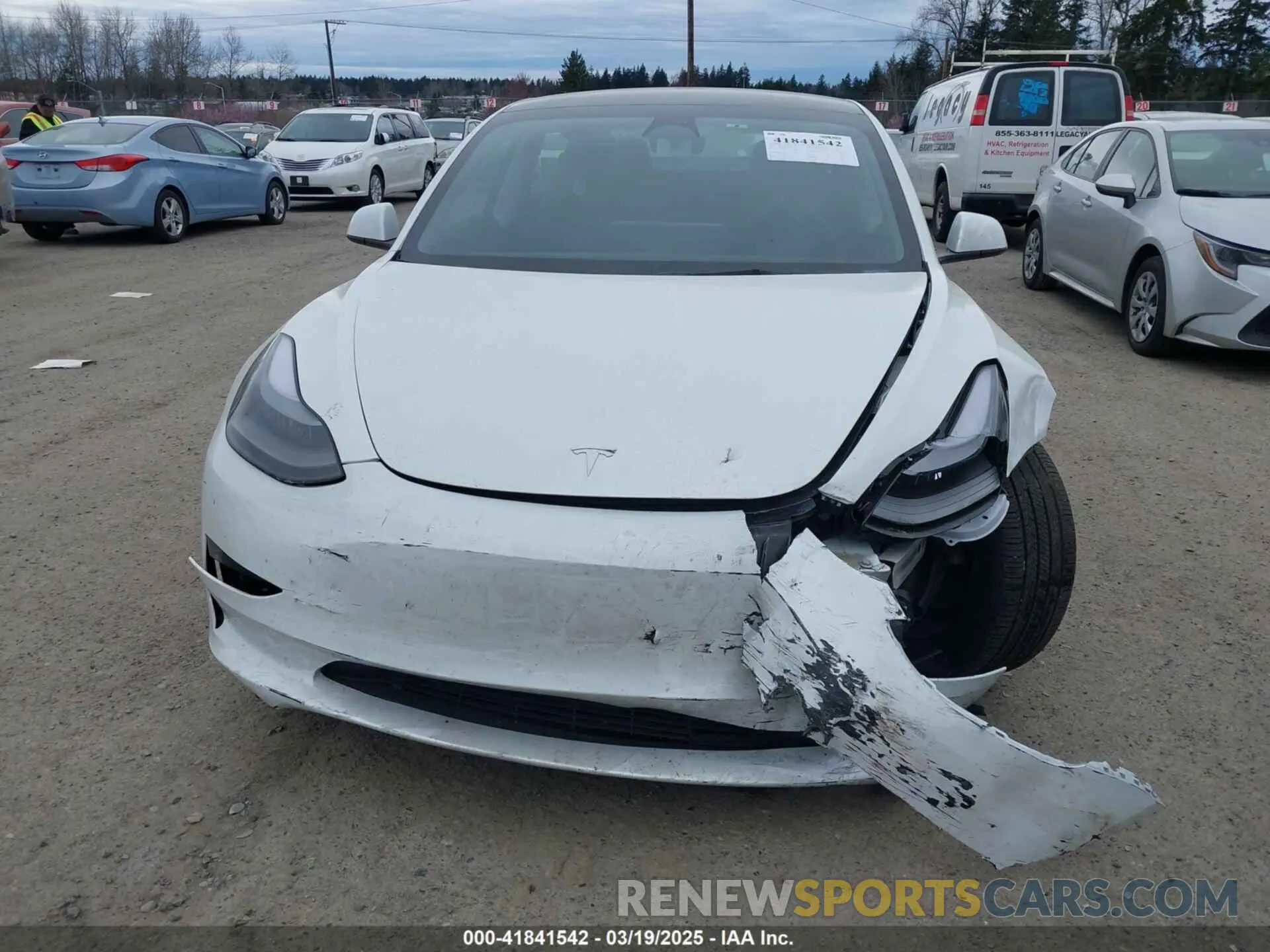 11 Photograph of a damaged car 5YJ3E1EA3PF672815 TESLA MODEL 3 2023