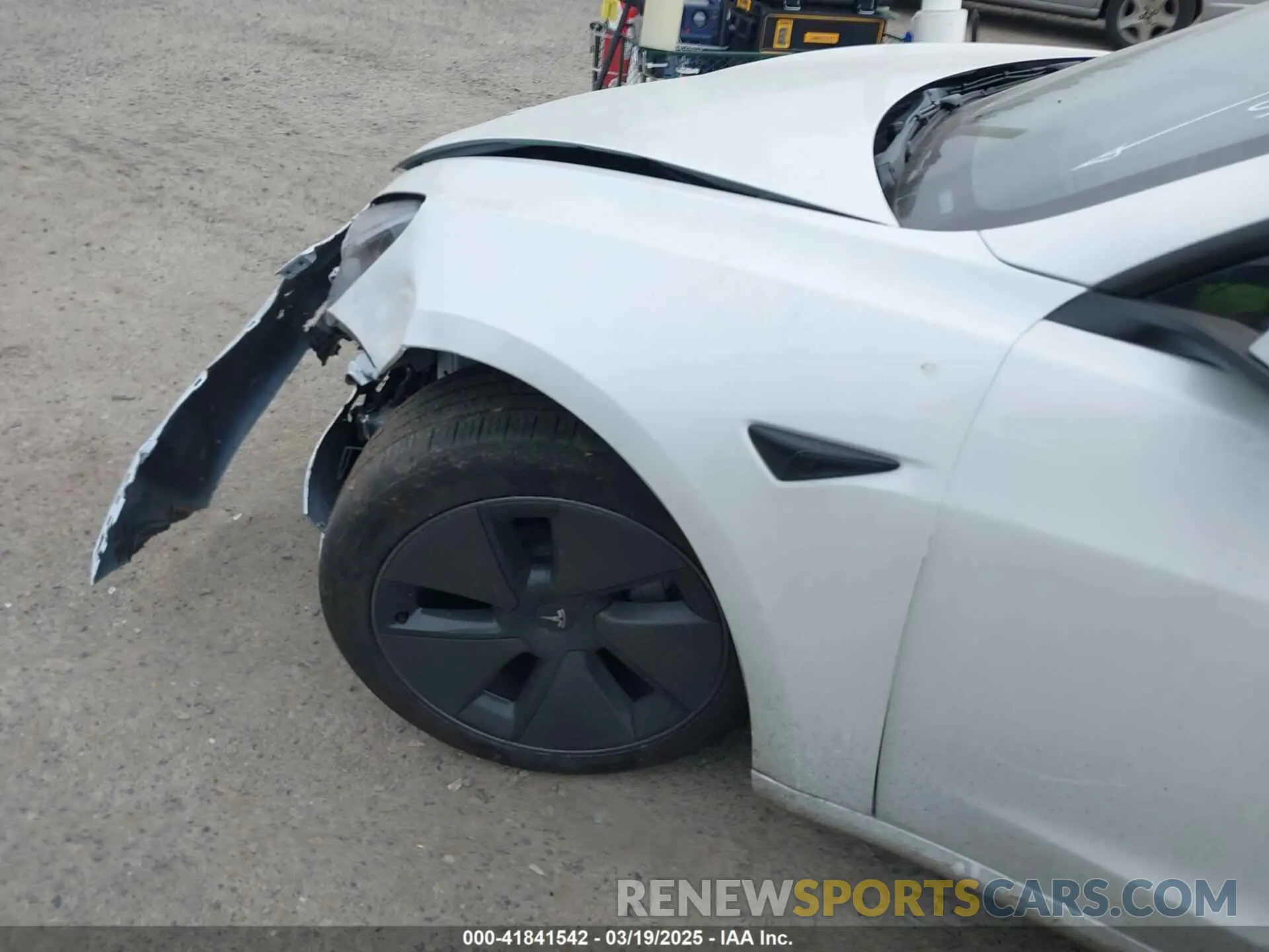 21 Photograph of a damaged car 5YJ3E1EA3PF672815 TESLA MODEL 3 2023
