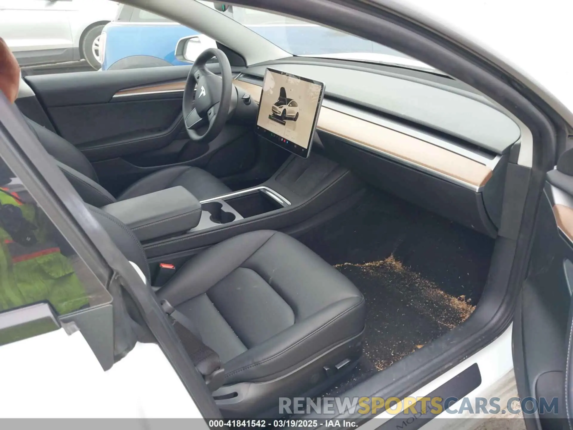 5 Photograph of a damaged car 5YJ3E1EA3PF672815 TESLA MODEL 3 2023