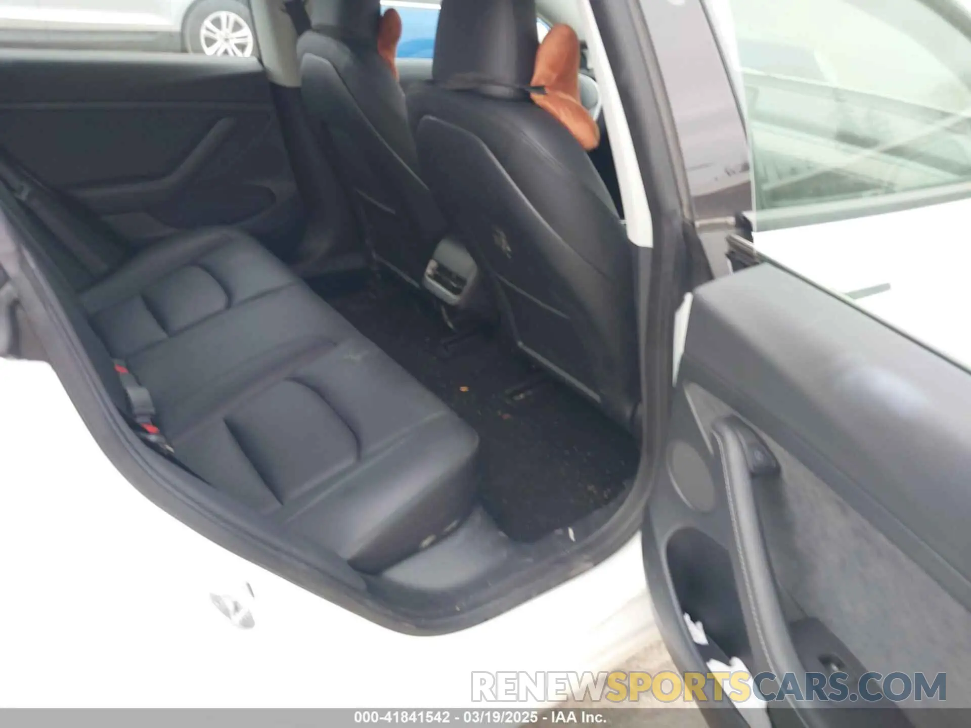 8 Photograph of a damaged car 5YJ3E1EA3PF672815 TESLA MODEL 3 2023