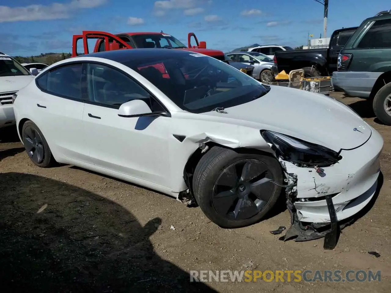 4 Photograph of a damaged car 5YJ3E1EA3PF673074 TESLA MODEL 3 2023