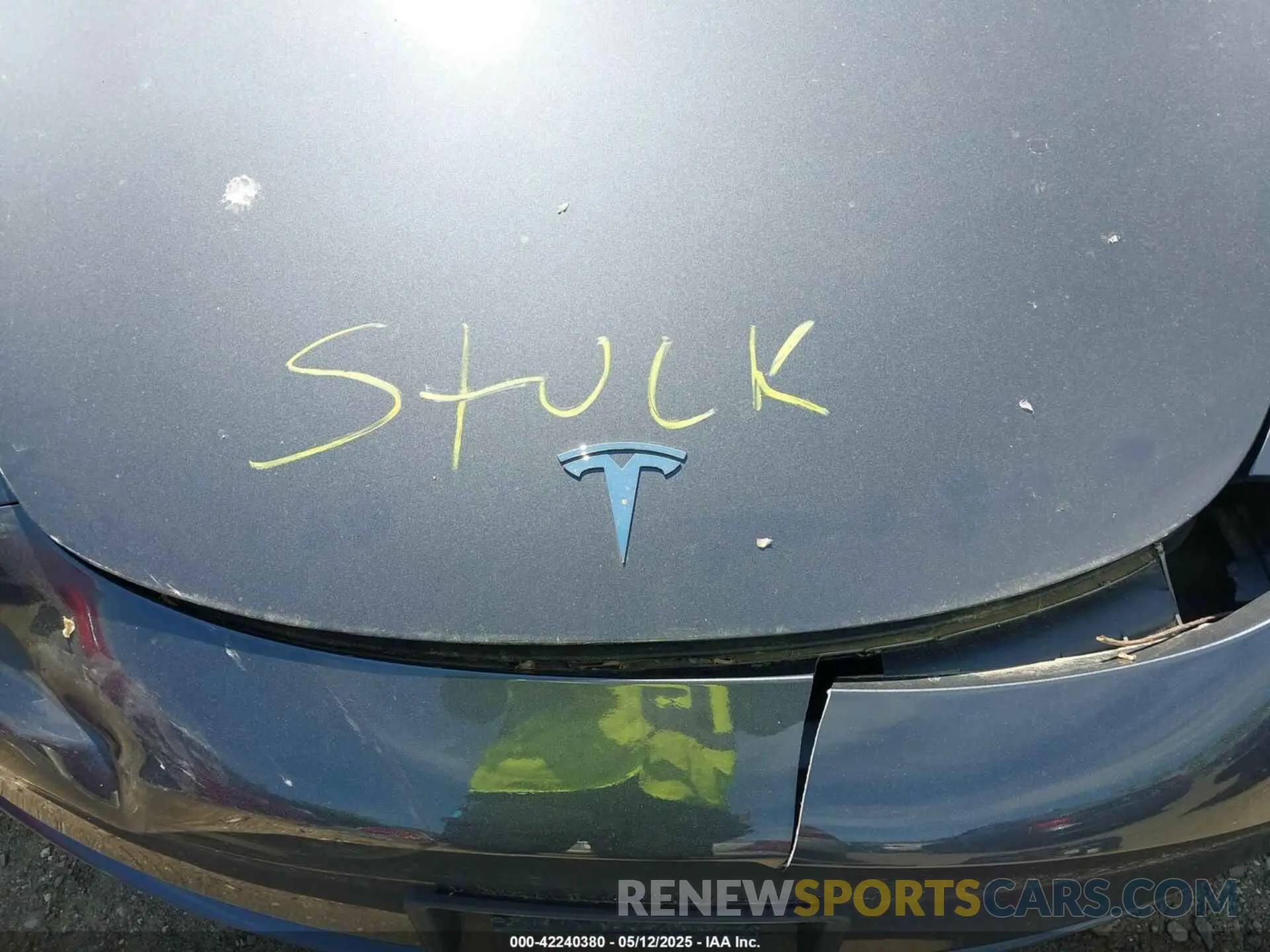 10 Photograph of a damaged car 5YJ3E1EA3PF686679 TESLA MODEL 3 2023