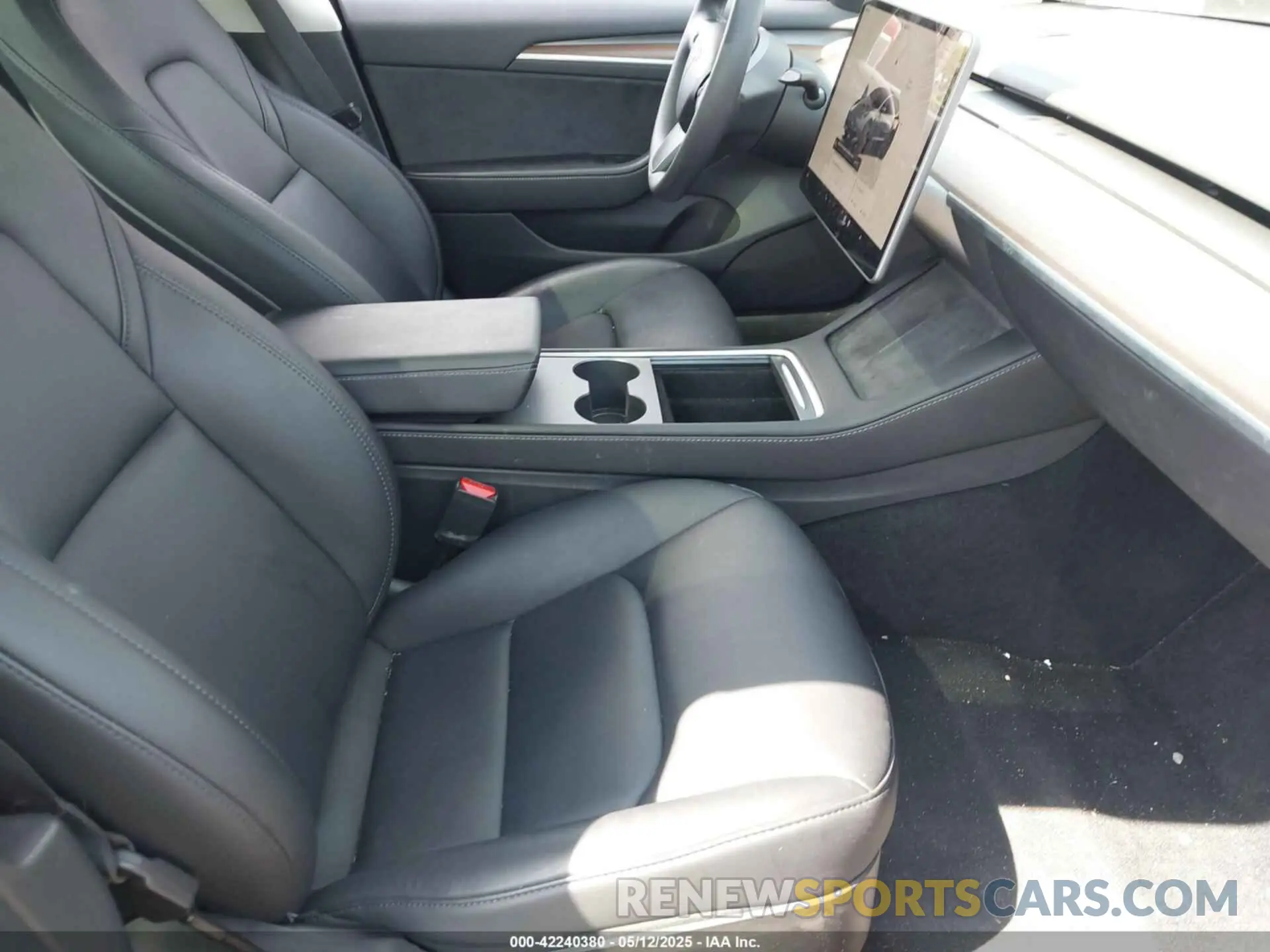 5 Photograph of a damaged car 5YJ3E1EA3PF686679 TESLA MODEL 3 2023