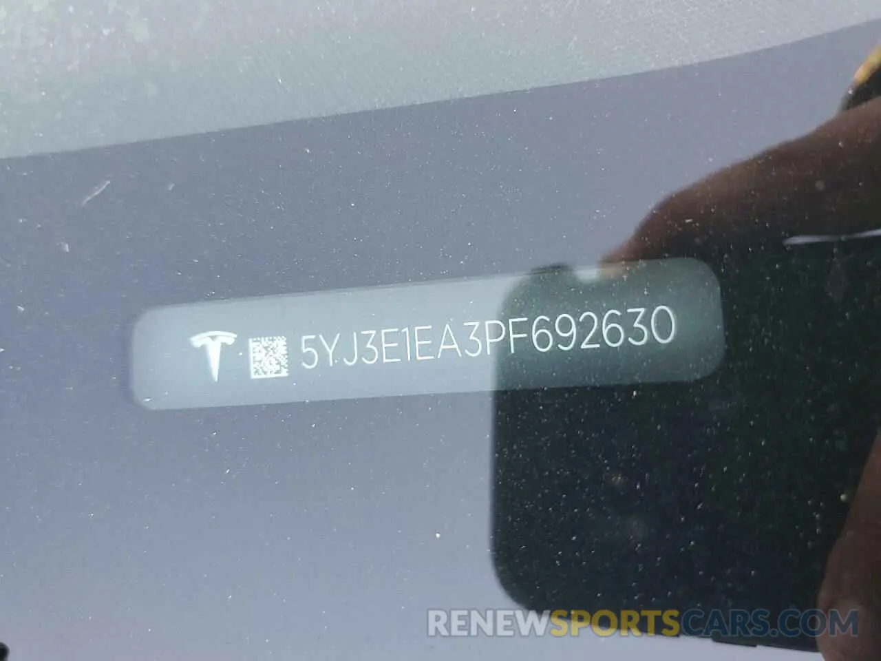 13 Photograph of a damaged car 5YJ3E1EA3PF692630 TESLA MODEL 3 2023