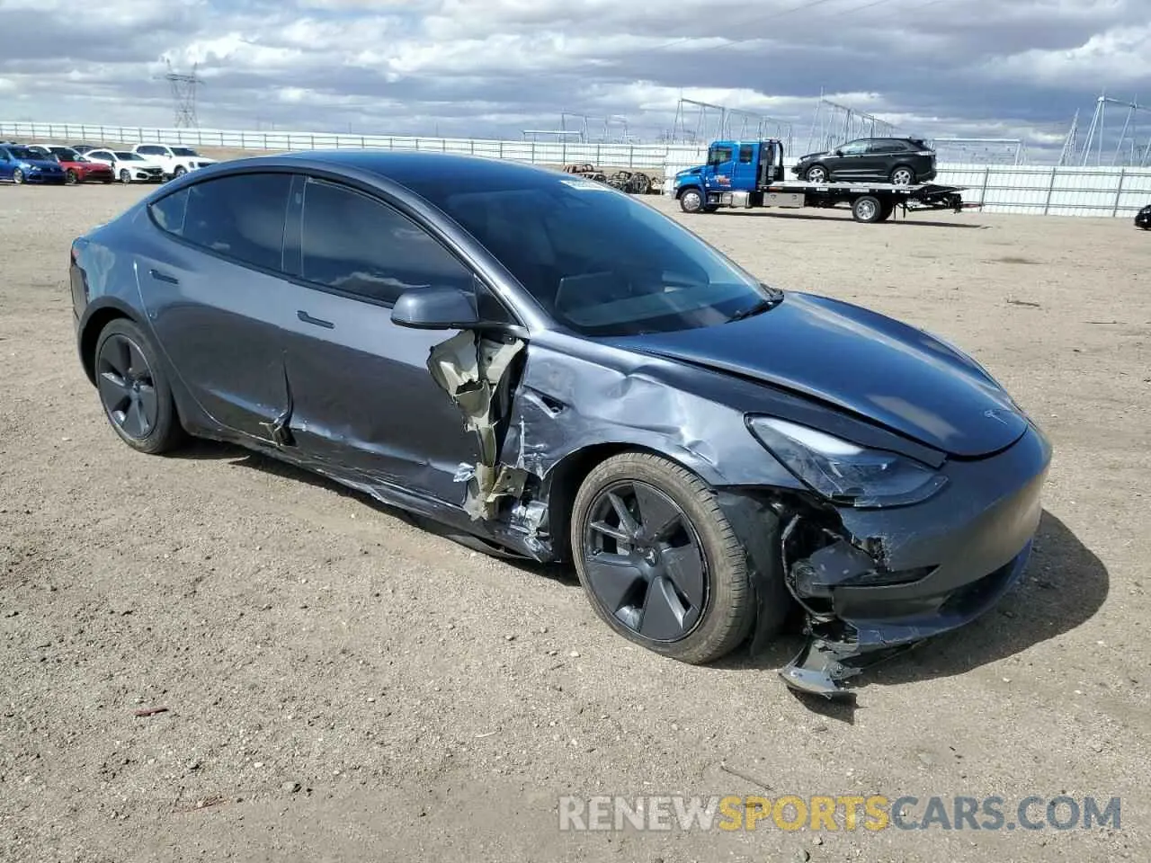4 Photograph of a damaged car 5YJ3E1EA3PF707076 TESLA MODEL 3 2023