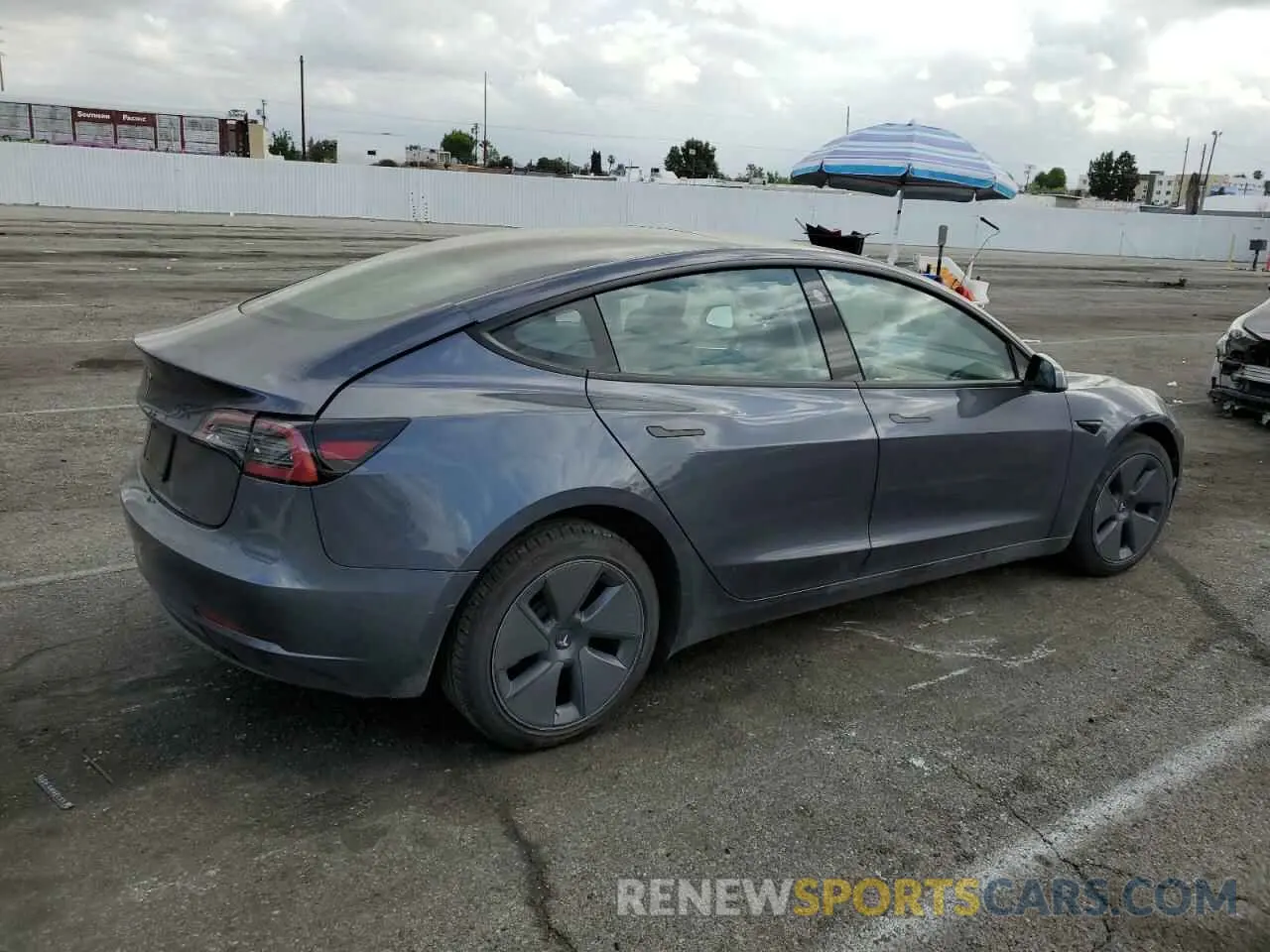 3 Photograph of a damaged car 5YJ3E1EA3PF707109 TESLA MODEL 3 2023