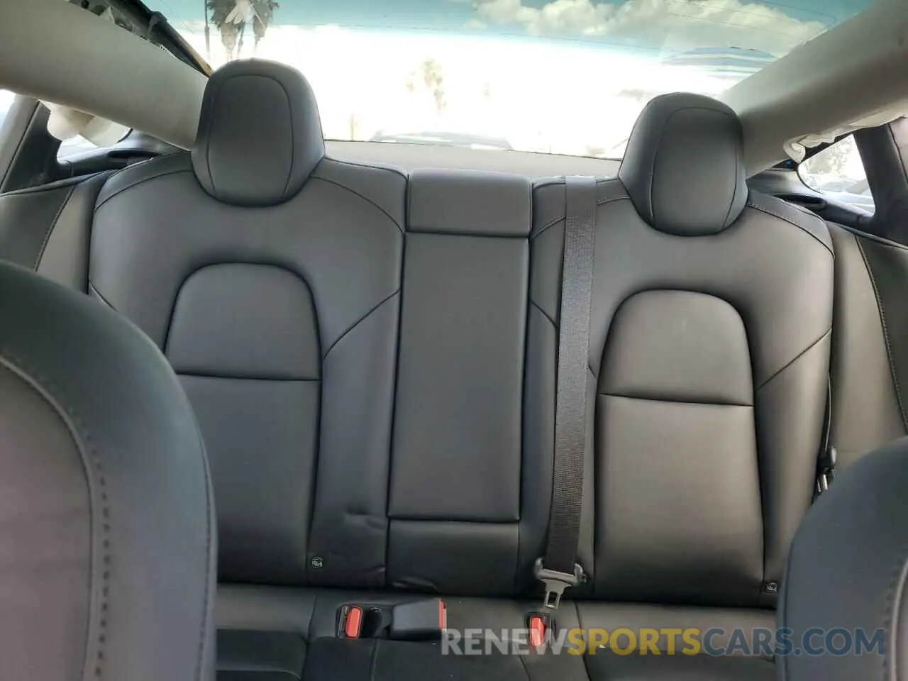 10 Photograph of a damaged car 5YJ3E1EA3PF713735 TESLA MODEL 3 2023