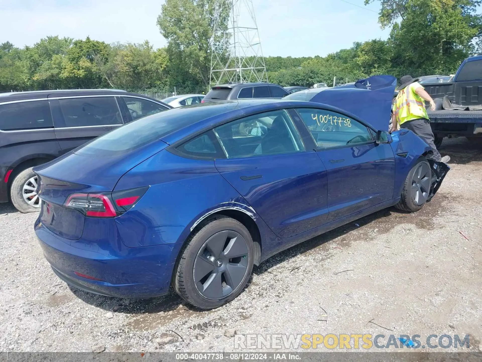 4 Photograph of a damaged car 5YJ3E1EA4PF394913 TESLA MODEL 3 2023